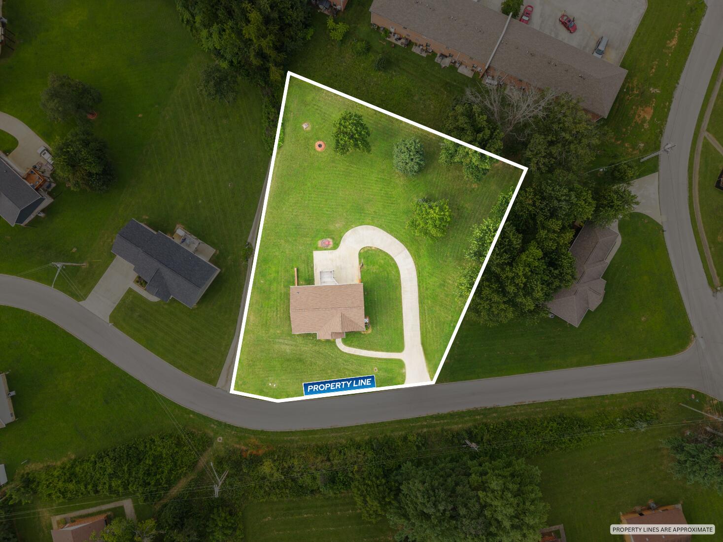 135 Grand Crossing Drive Property Photo 4