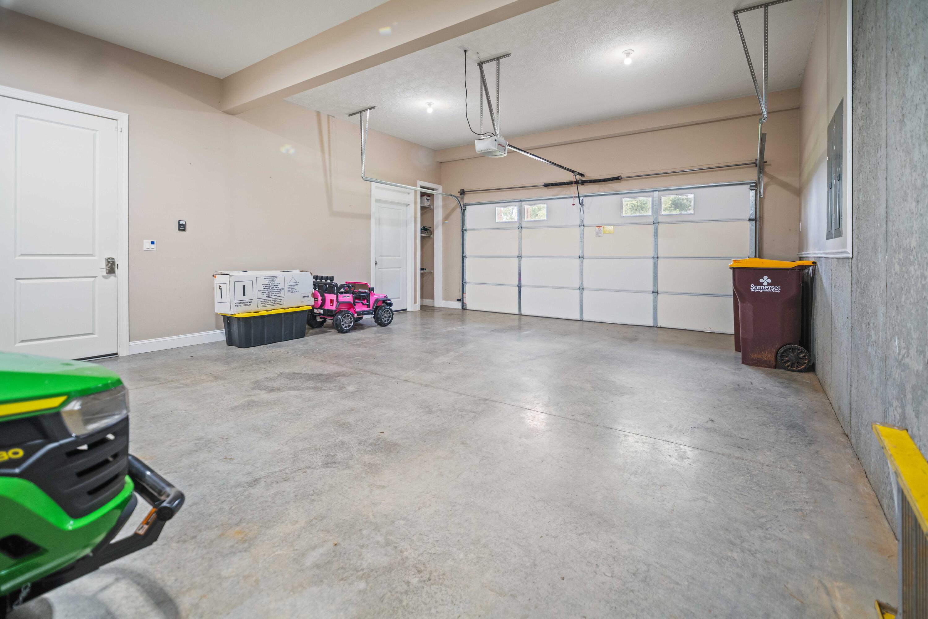 135 Grand Crossing Drive Property Photo 46