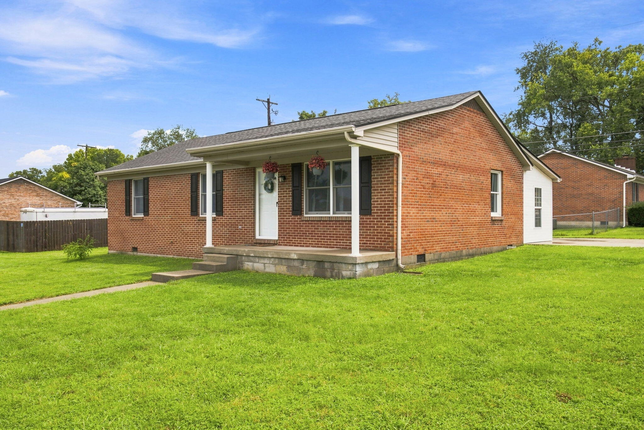 700 Wise Drive Property Photo 2
