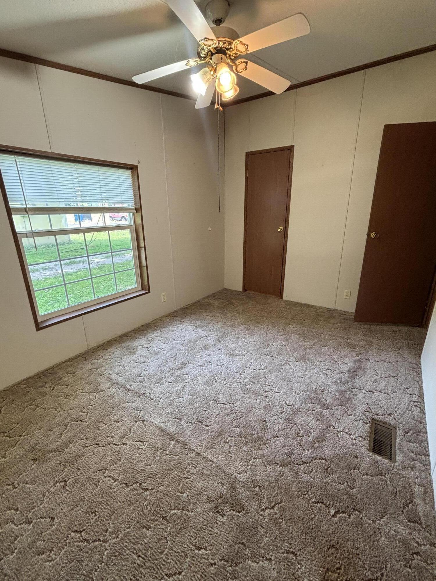 1693 Us-60 Property Photo 18