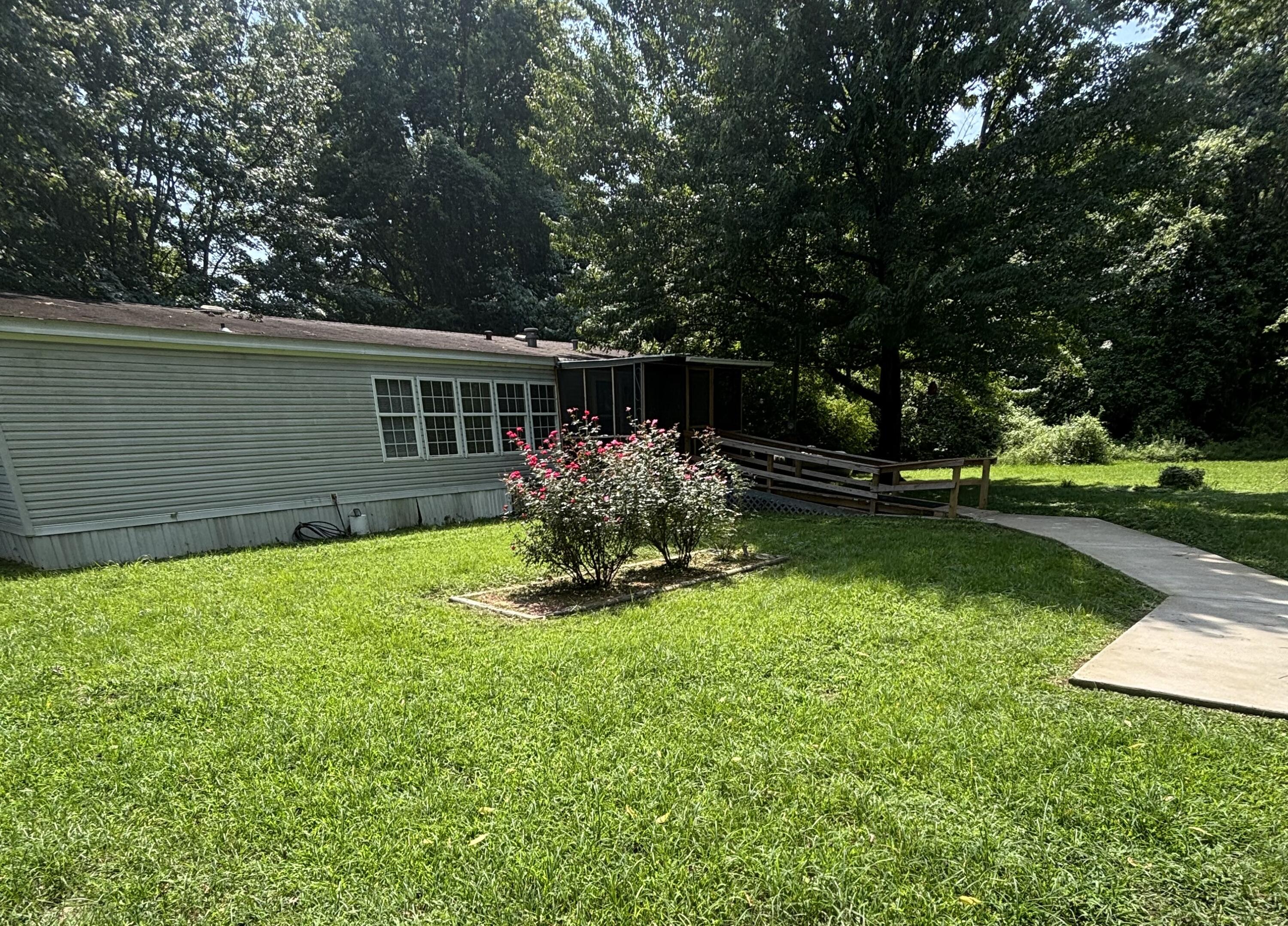 1693 Us-60 Property Photo 21