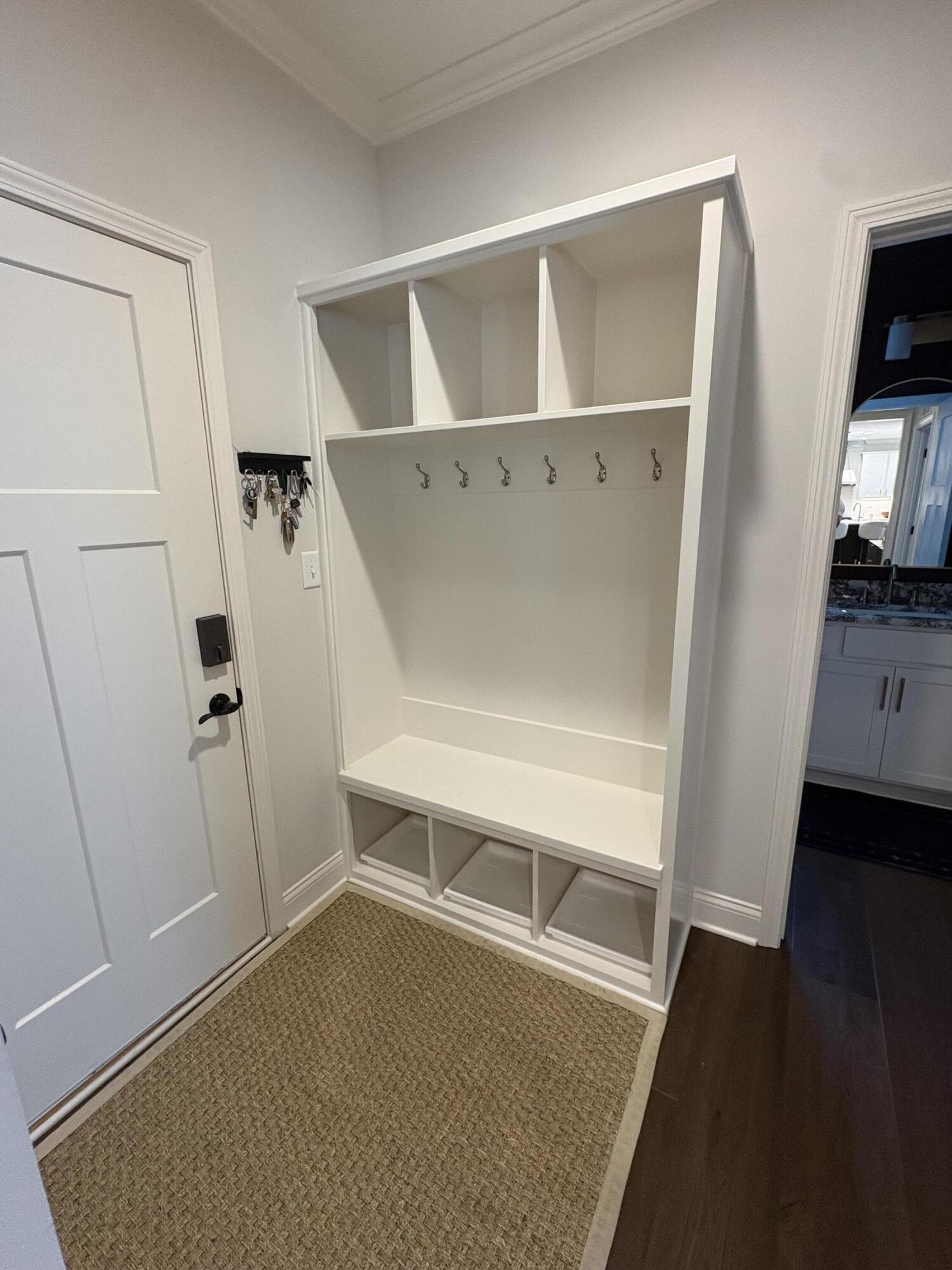 227 Squires Circle Property Photo 10