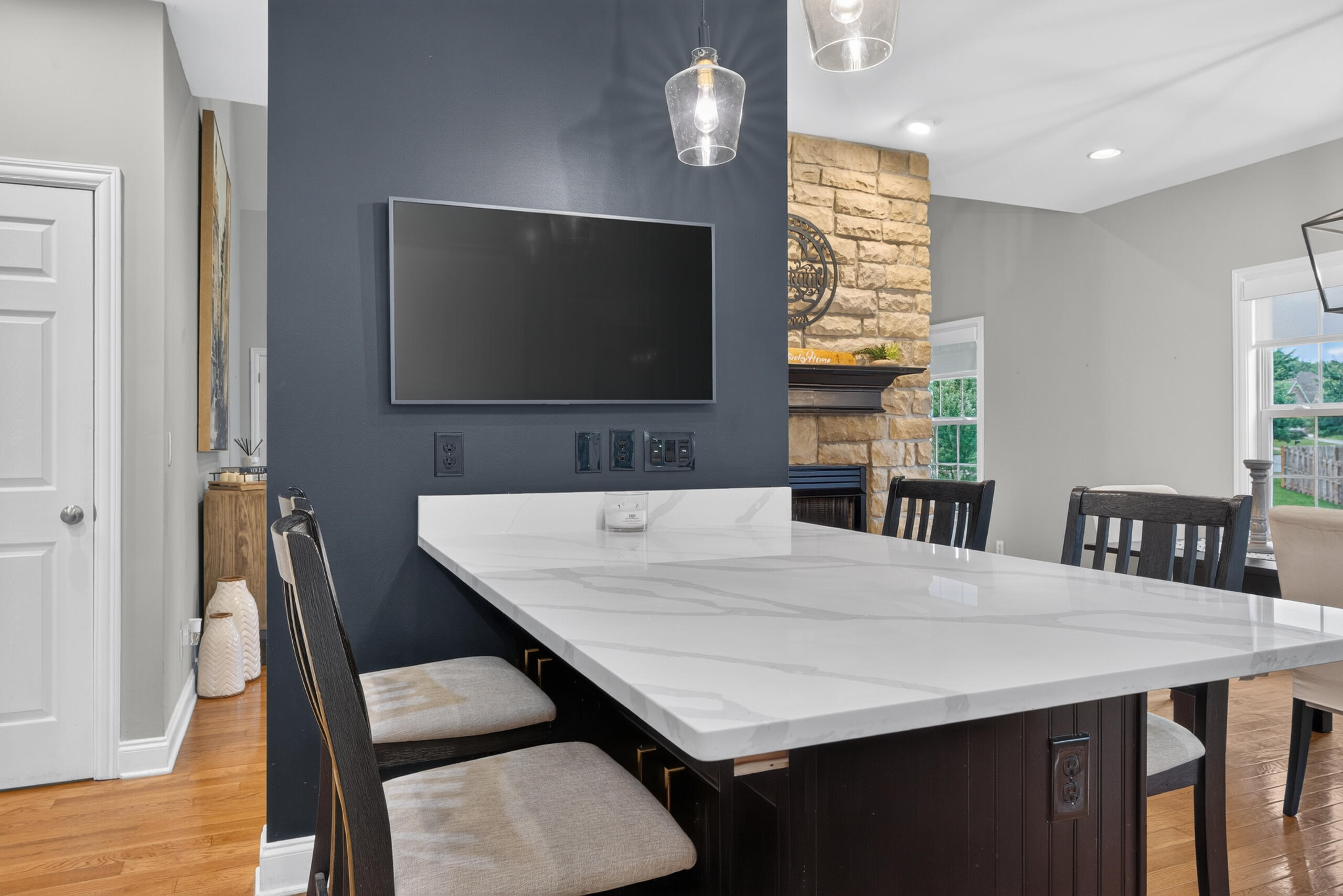 389 Hays Boulevard Property Photo 14