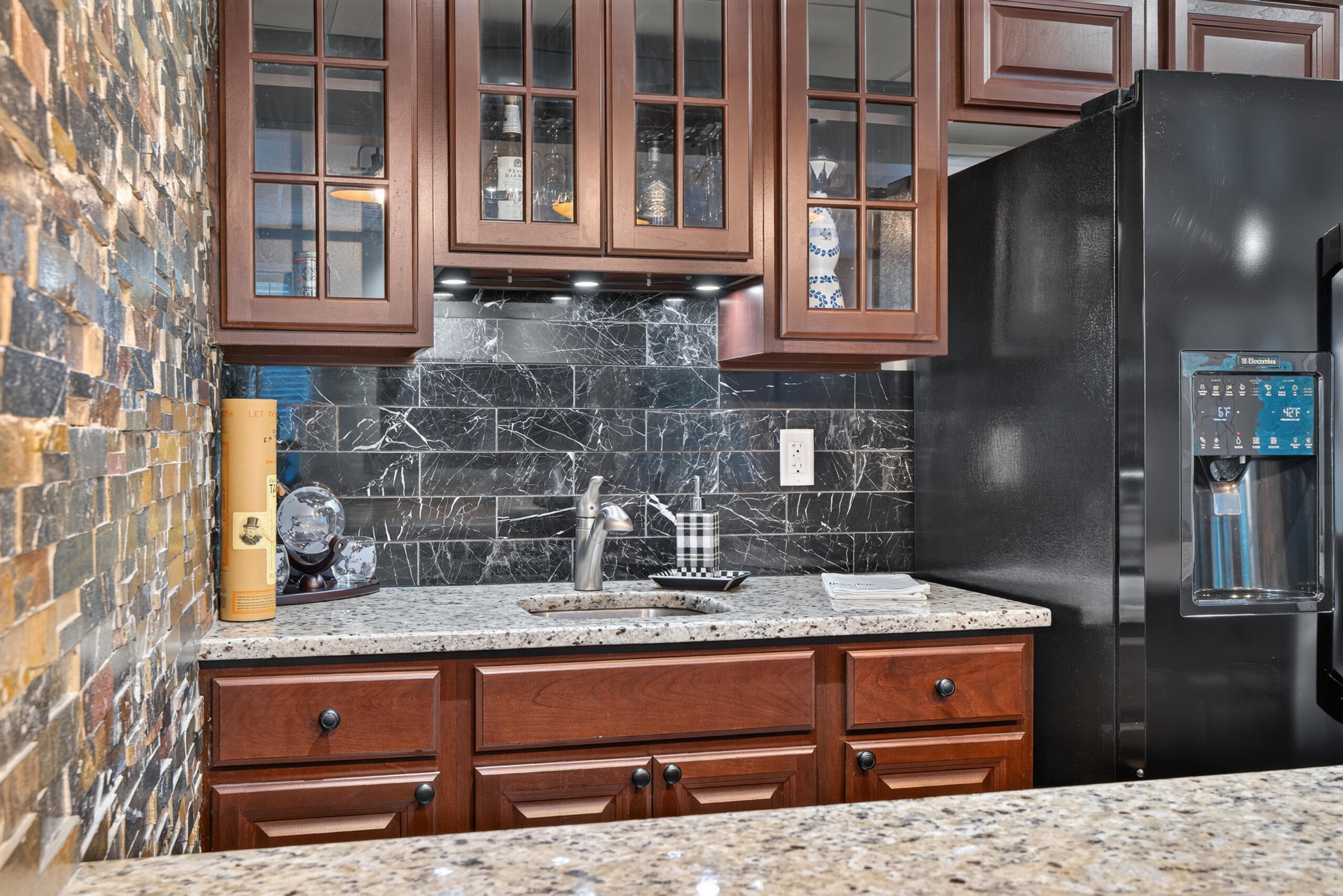 389 Hays Boulevard Property Photo 46