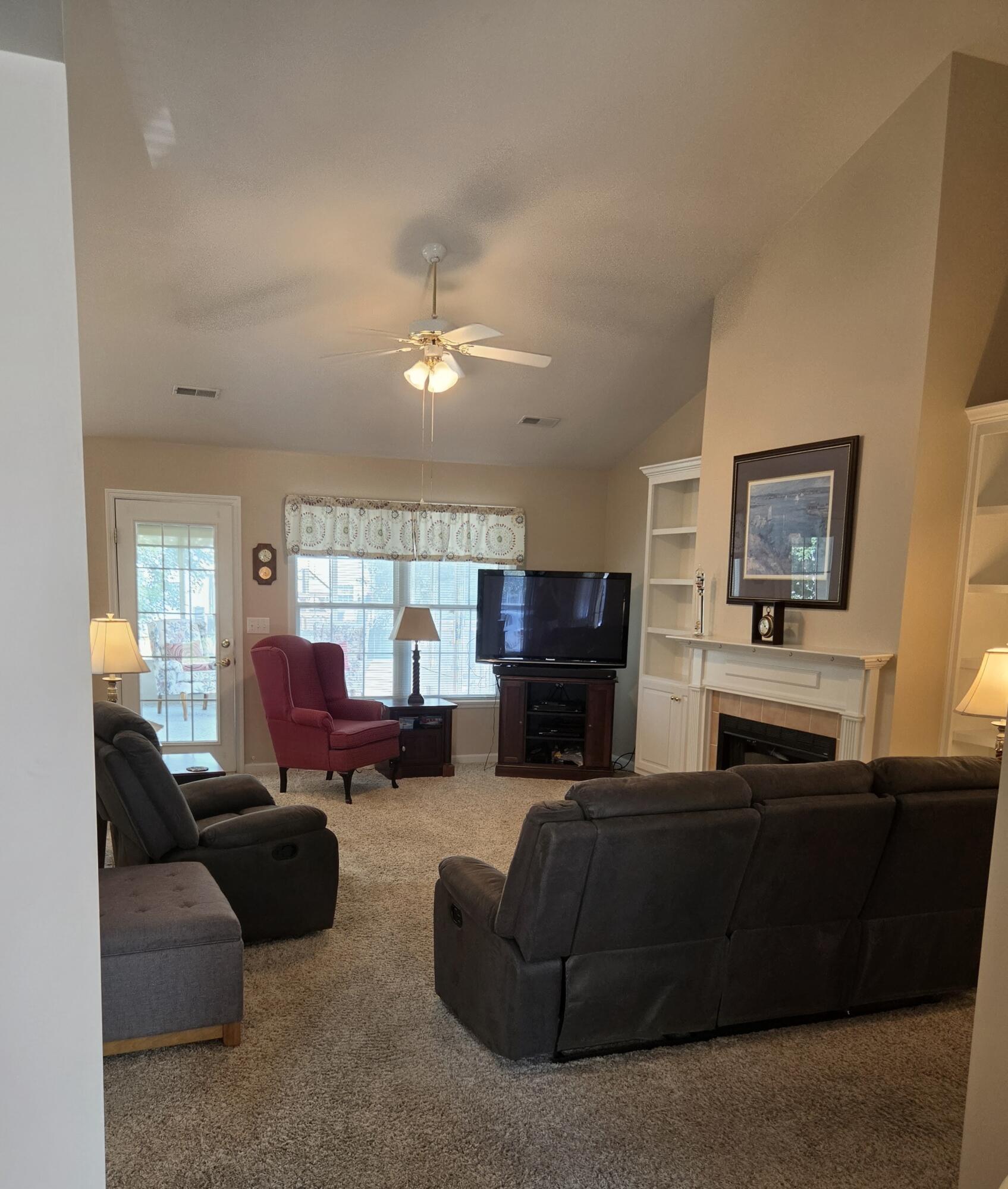 416 Worthington Place Property Photo 8