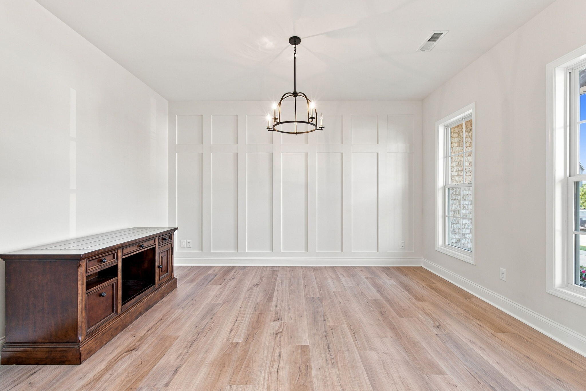 597 Windflower Way Property Photo 10