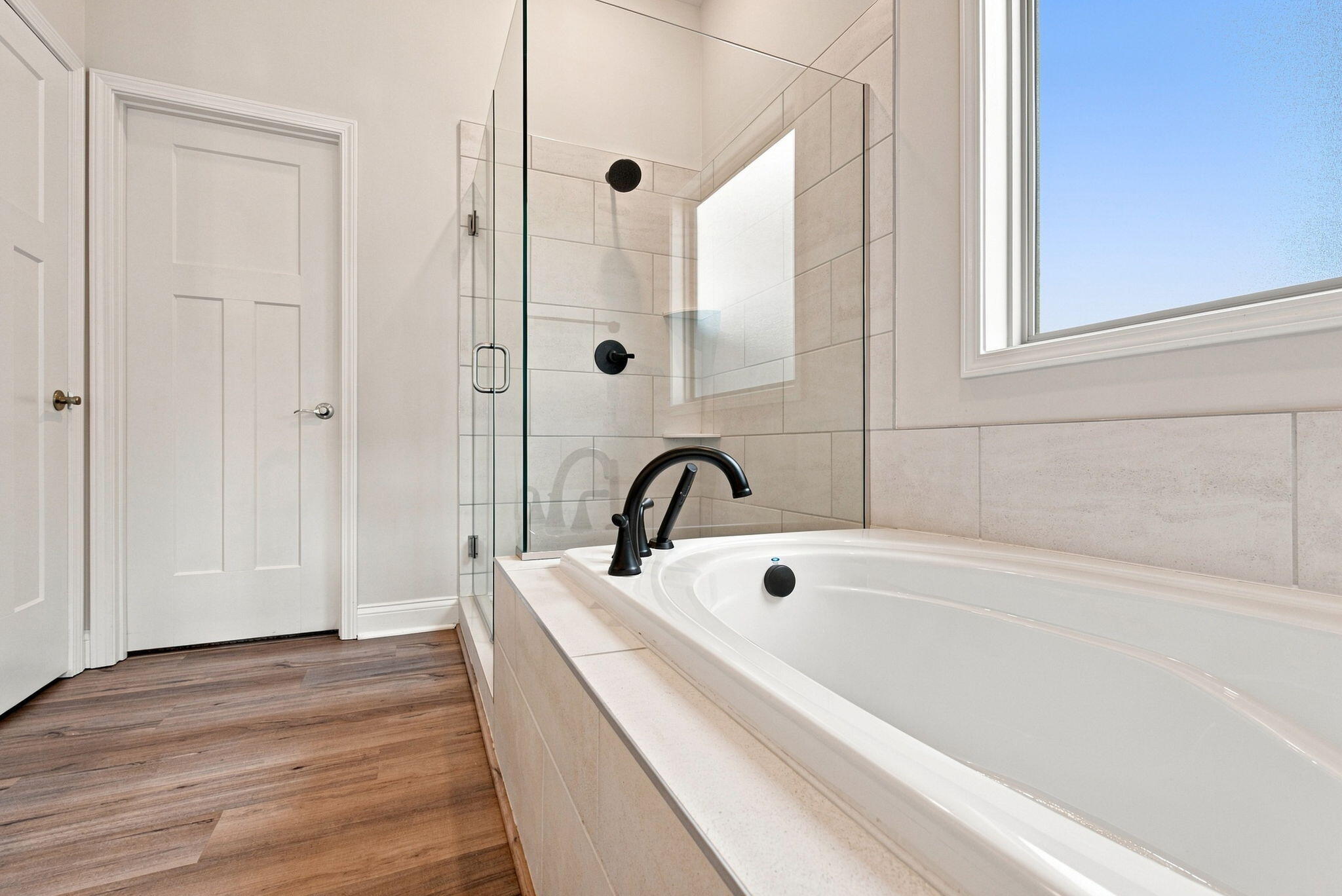 597 Windflower Way Property Photo 33