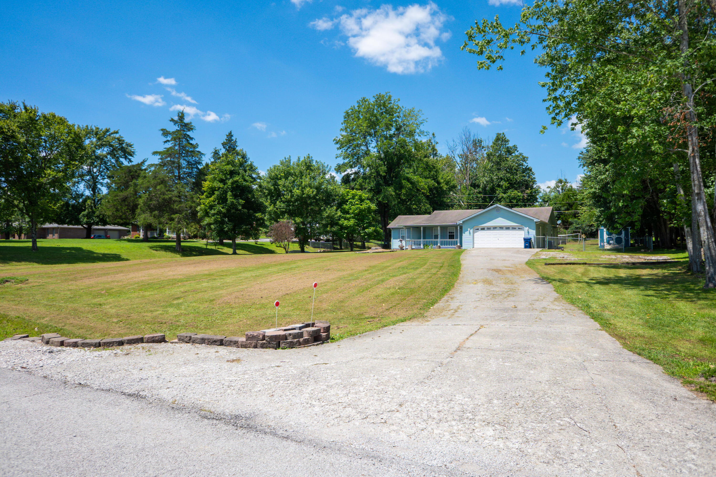 157 Woods Point Drive Property Photo 28