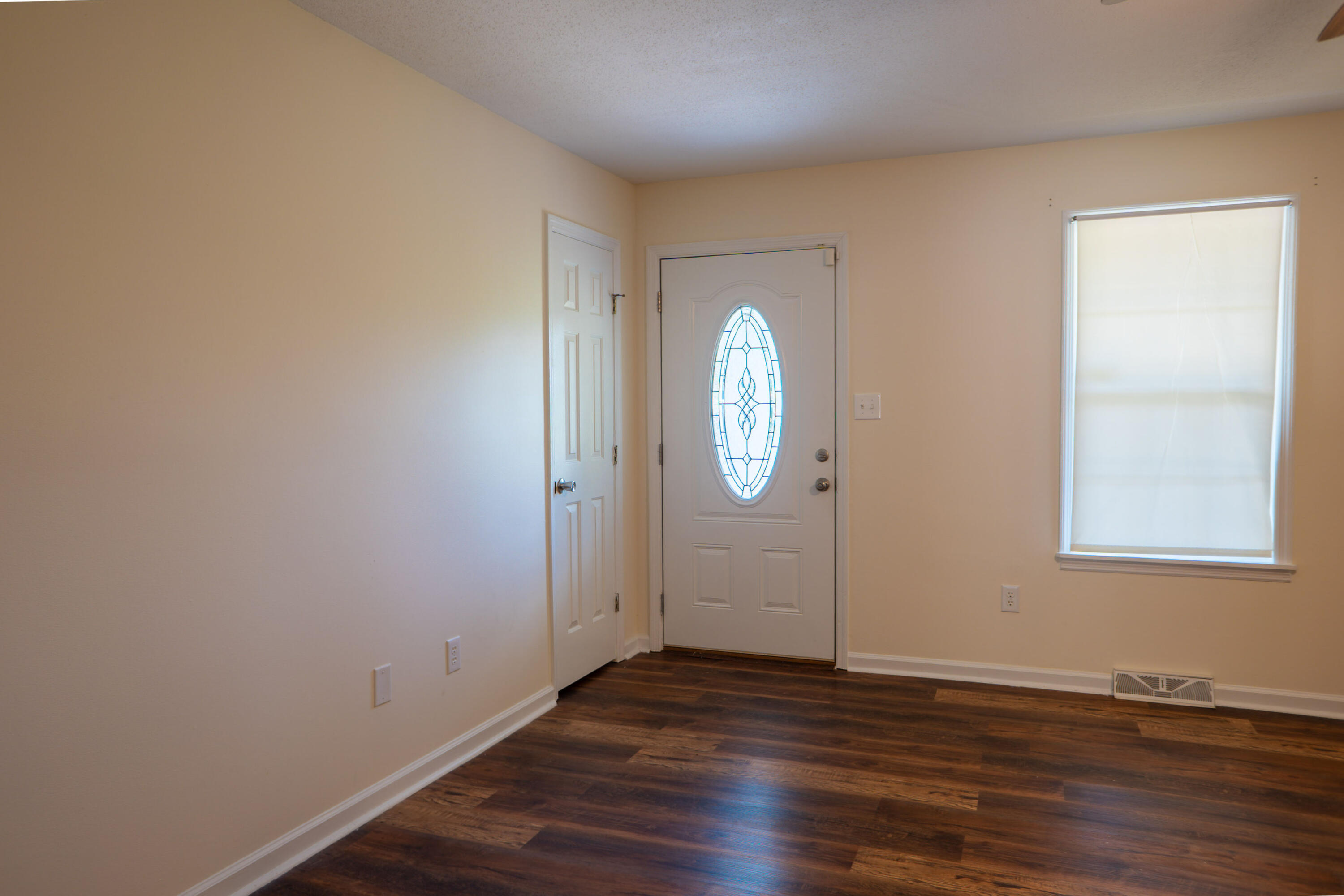 157 Woods Point Drive Property Photo 33