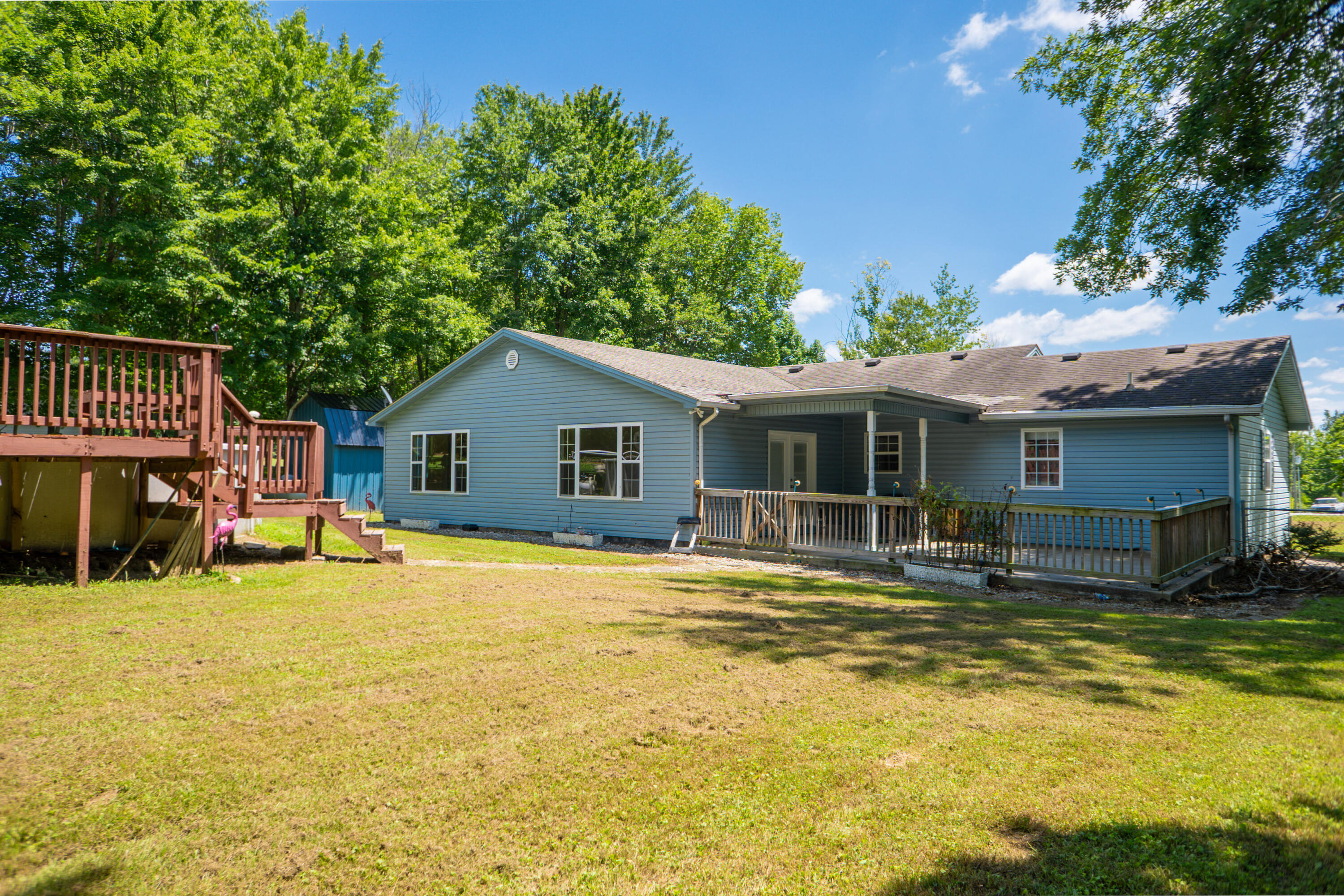 157 Woods Point Drive Property Photo 33