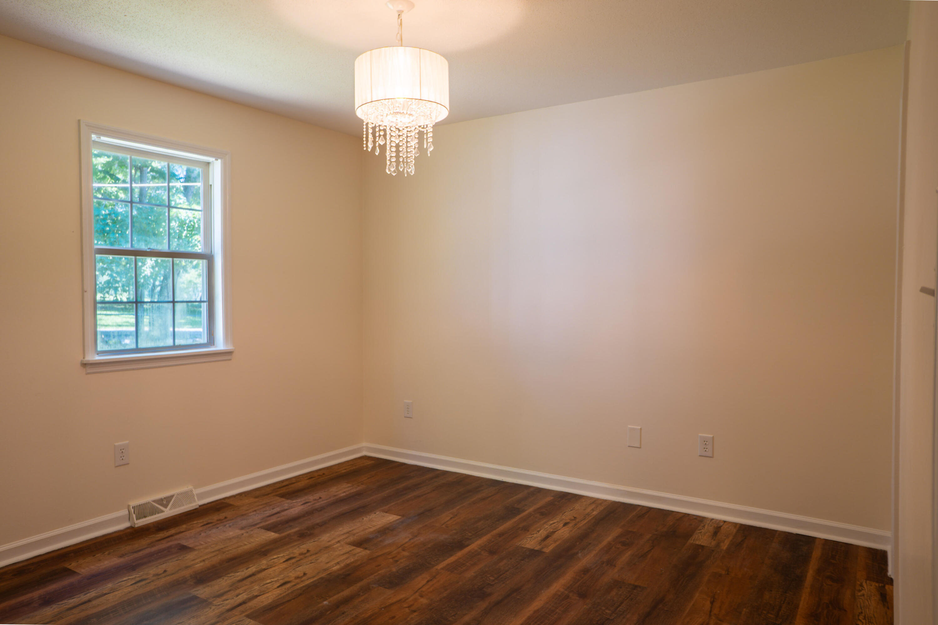 157 Woods Point Drive Property Photo 37