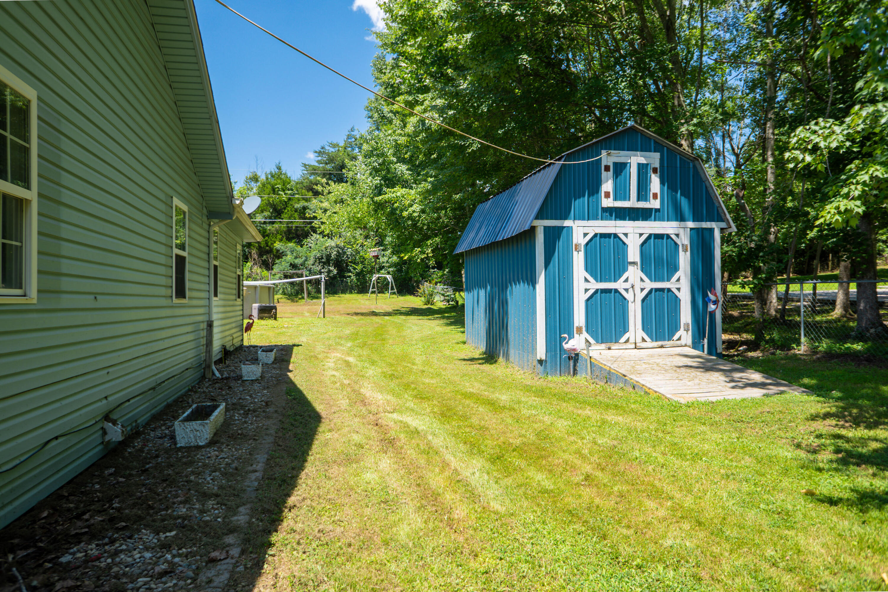157 Woods Point Drive Property Photo 37