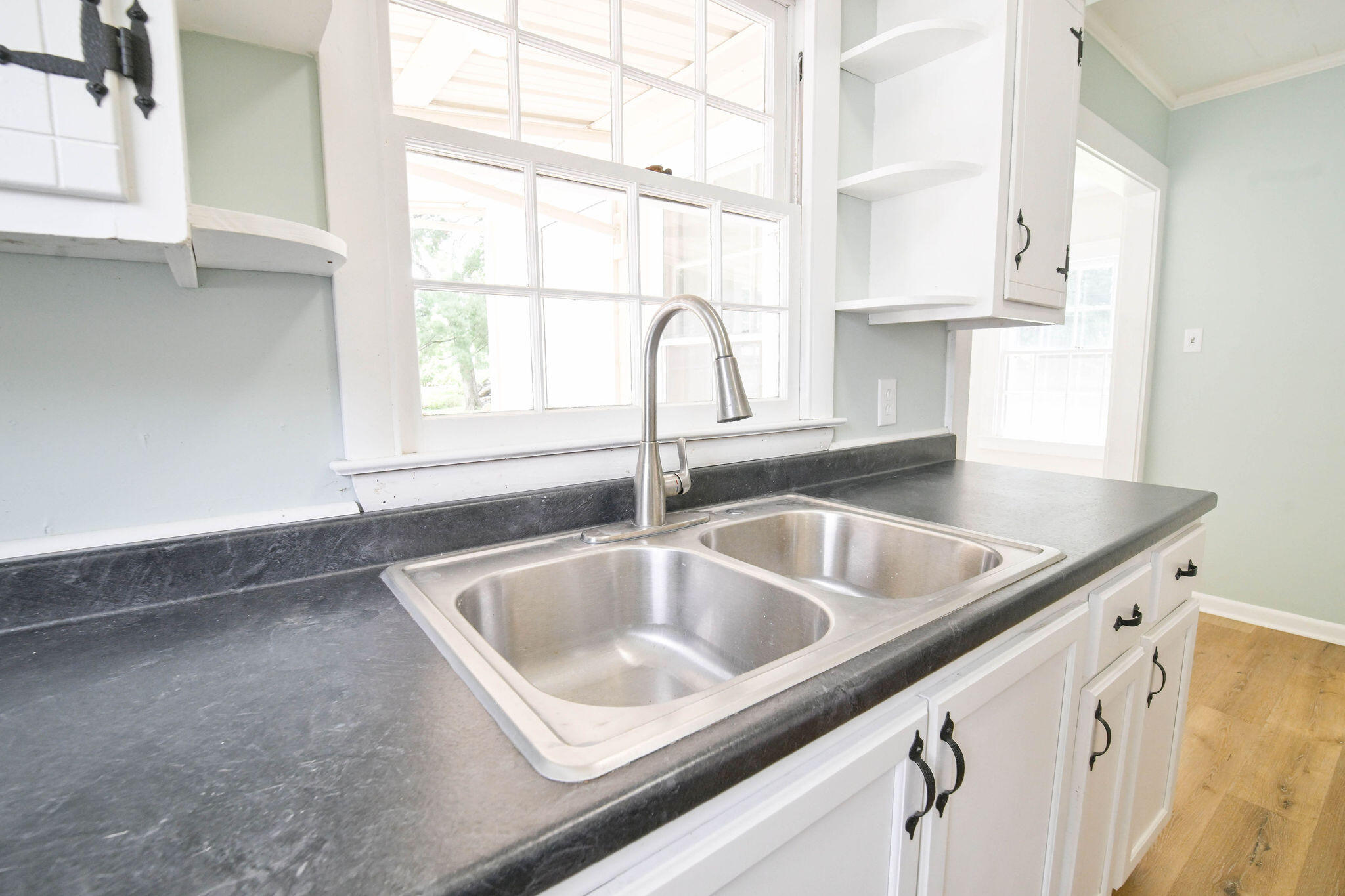 411 N College Street Property Photo 13