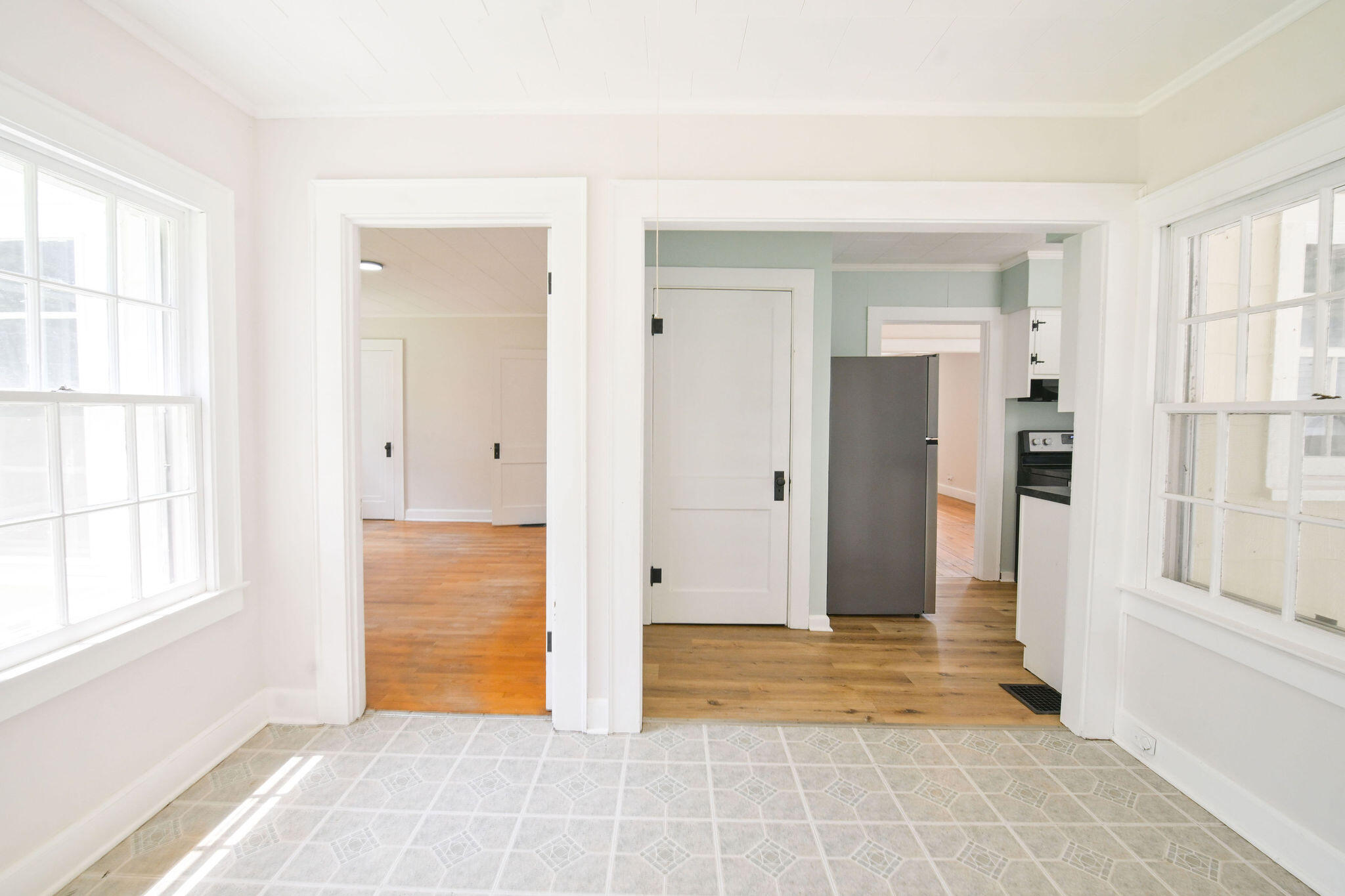 411 N College Street Property Photo 16