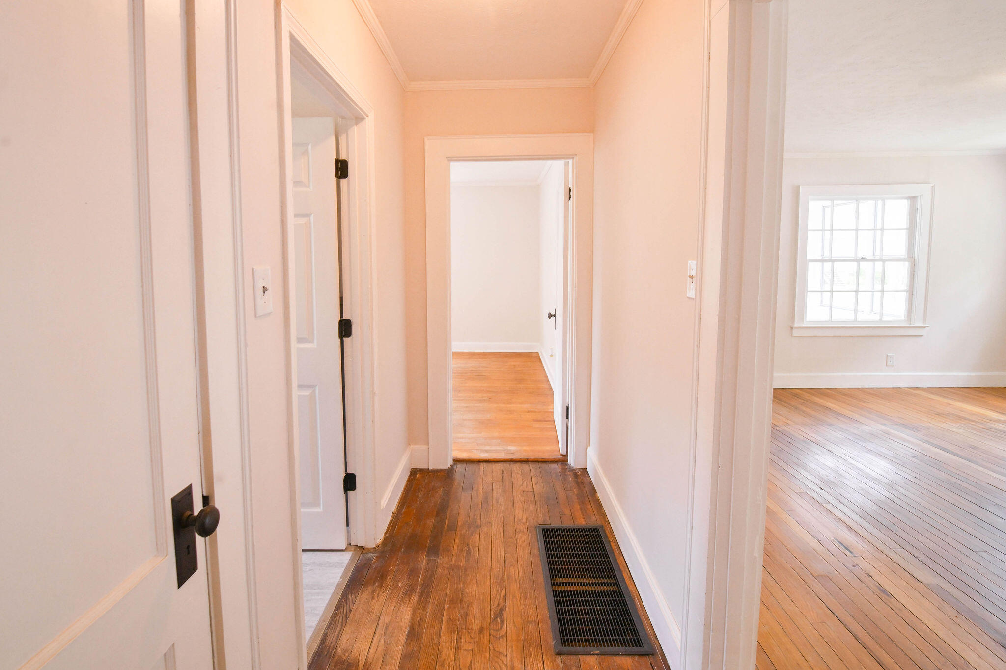 411 N College Street Property Photo 19