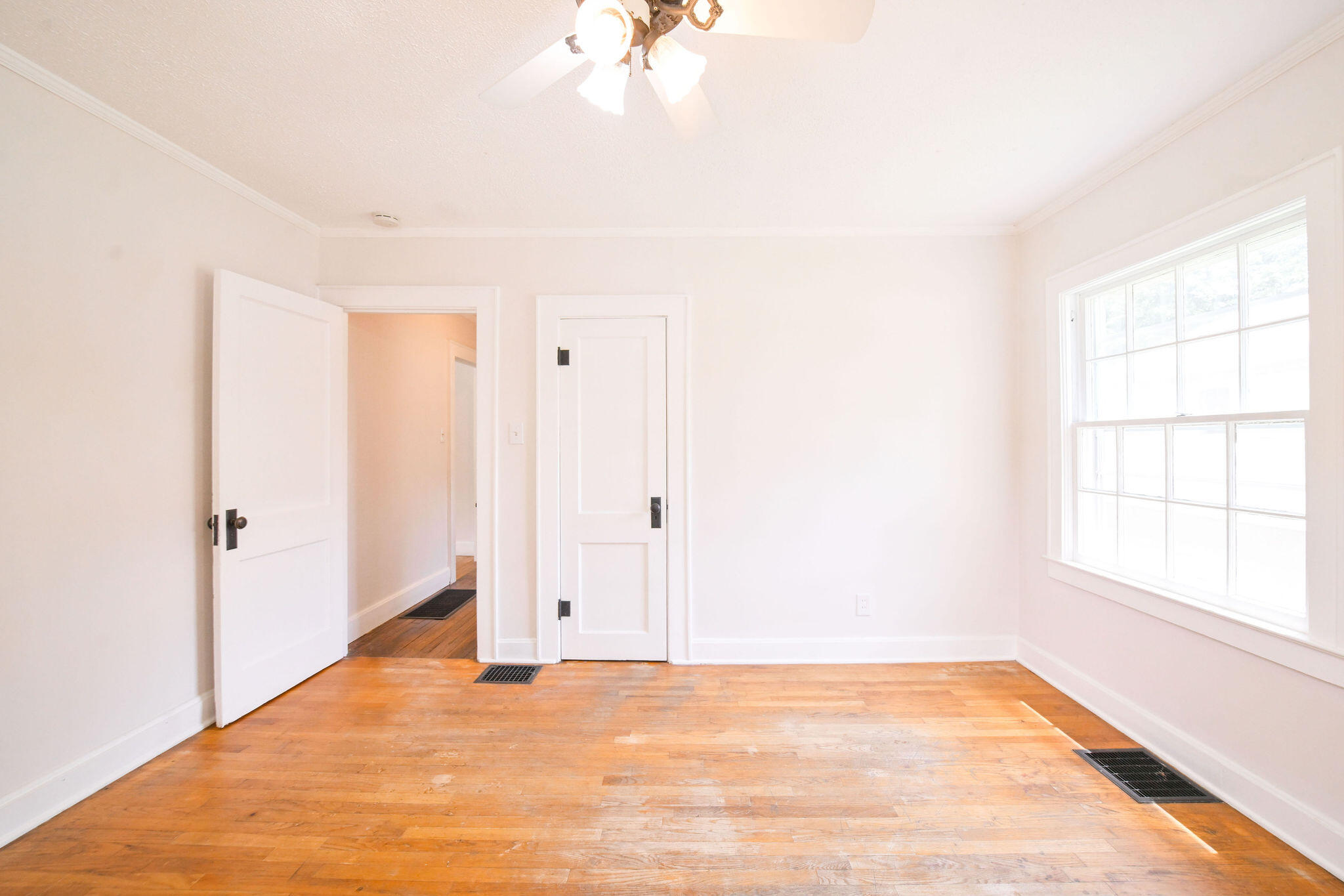 411 N College Street Property Photo 24