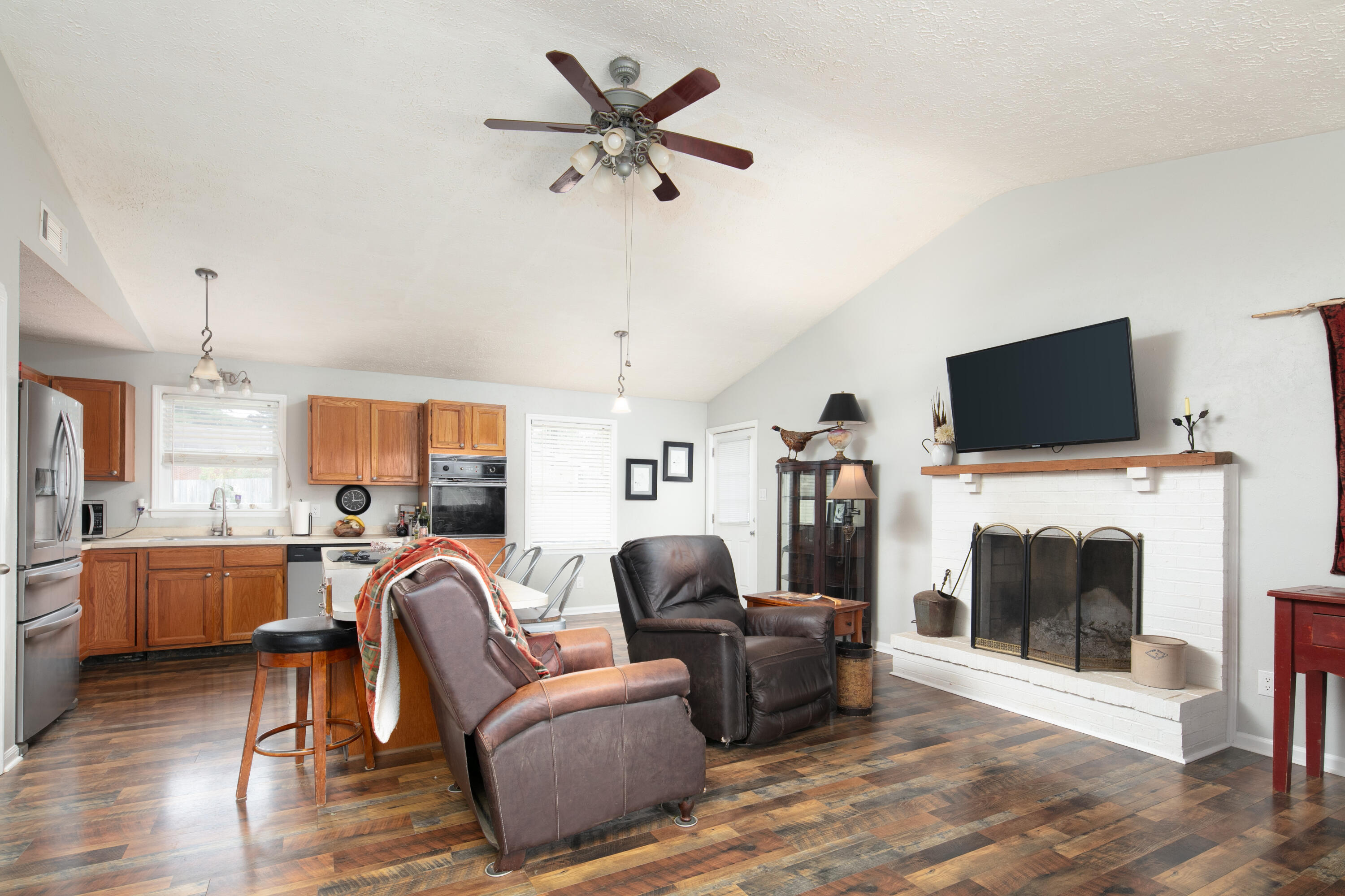 1334 Shun Pike Property Photo 3