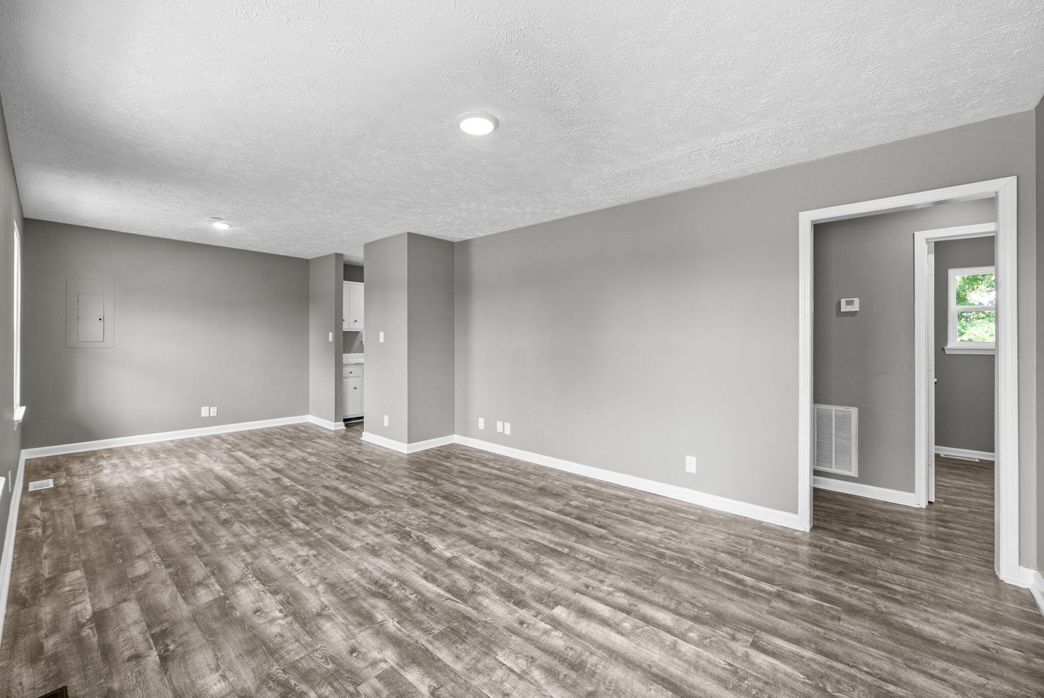 825 Washington Avenue Property Photo 4