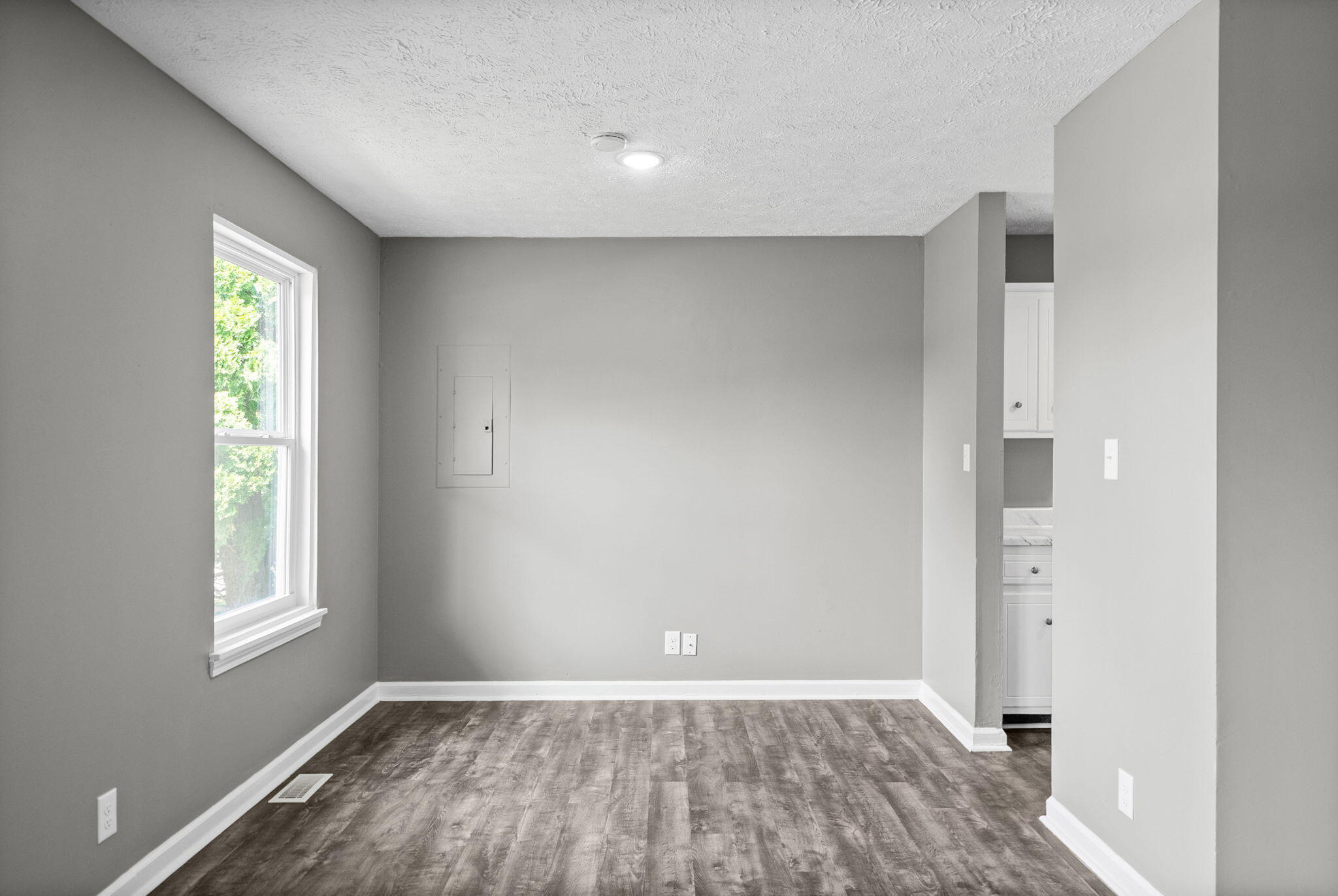 825 Washington Avenue Property Photo 7