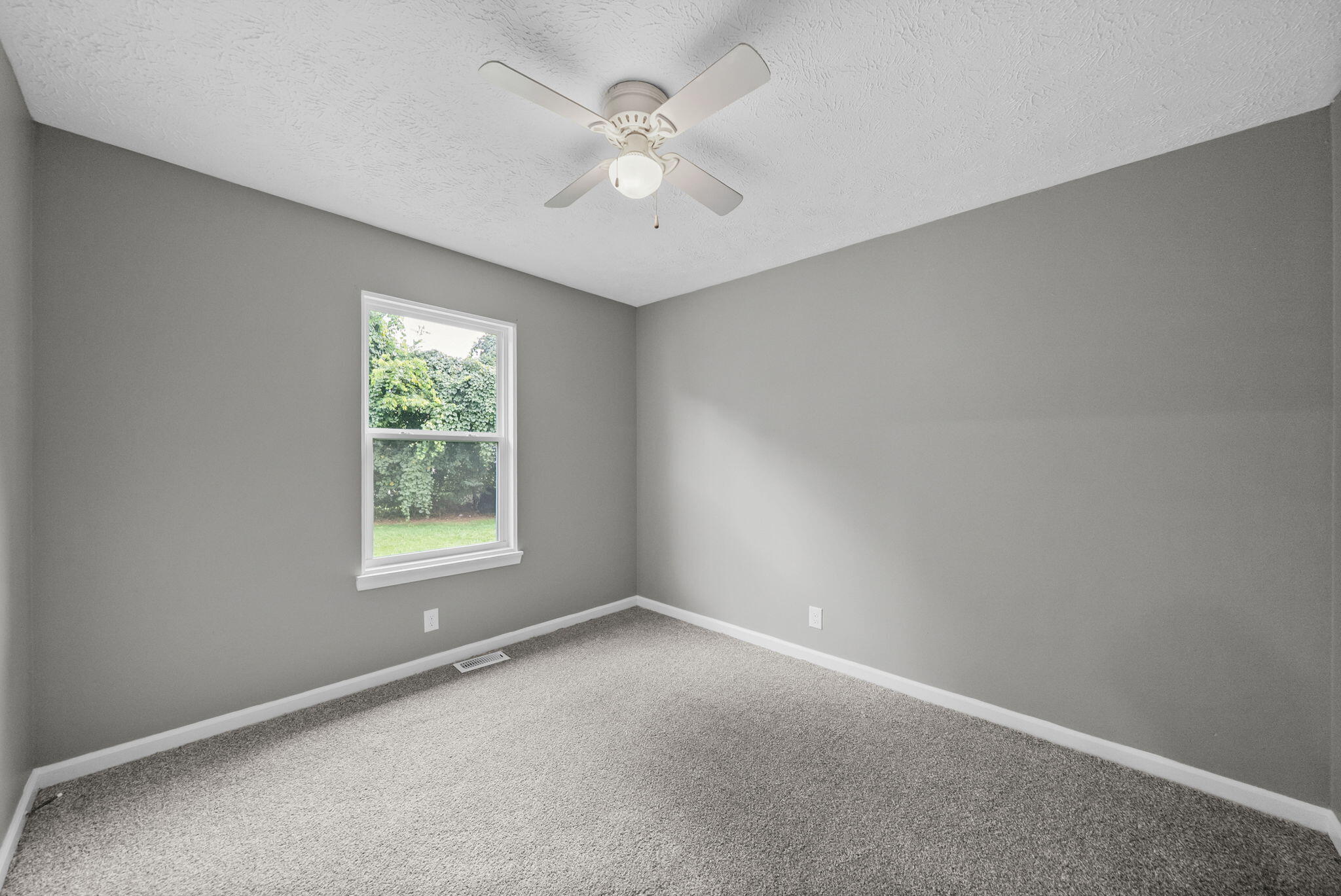 825 Washington Avenue Property Photo 15