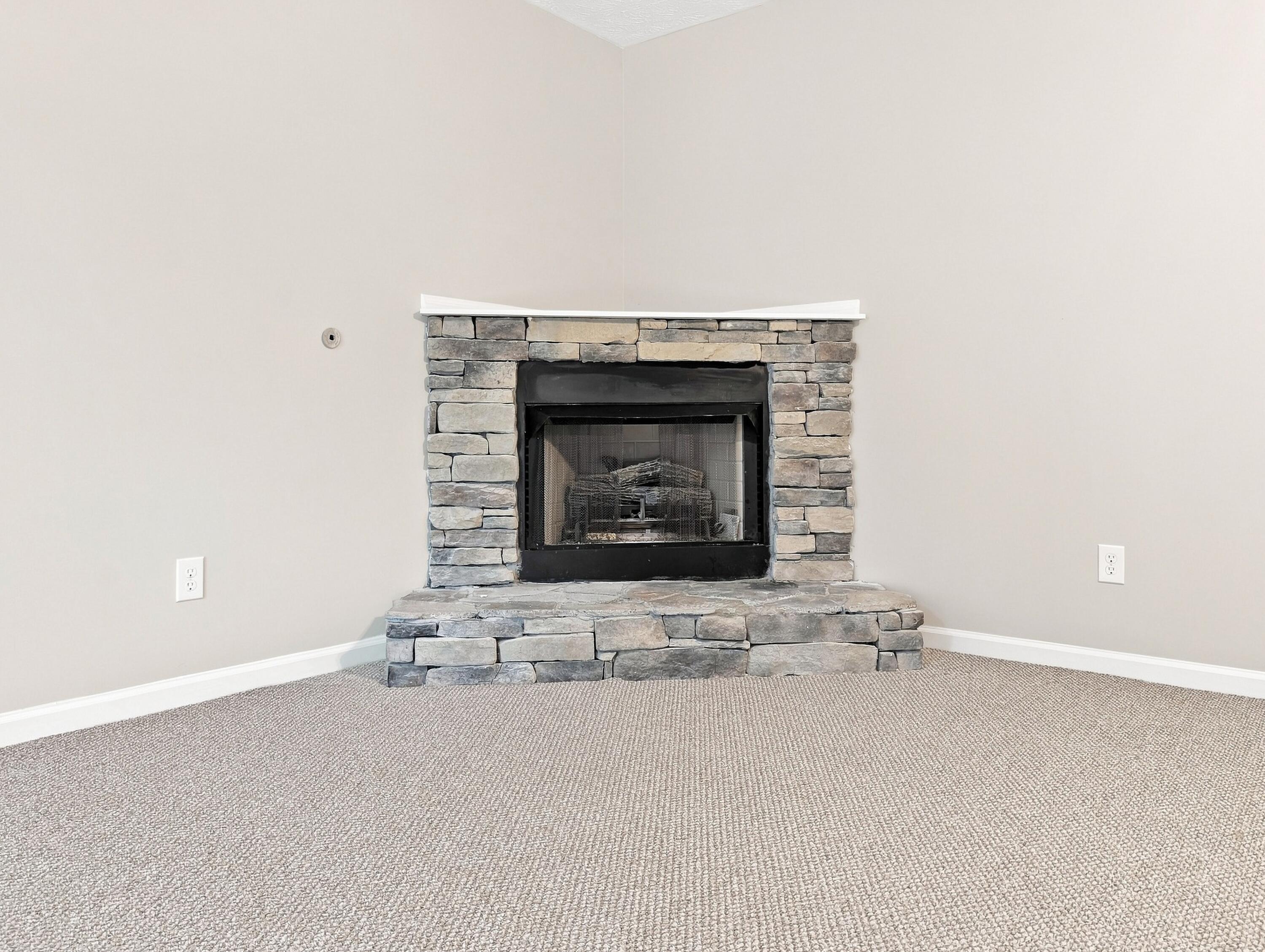 516 Collins Property Photo 31