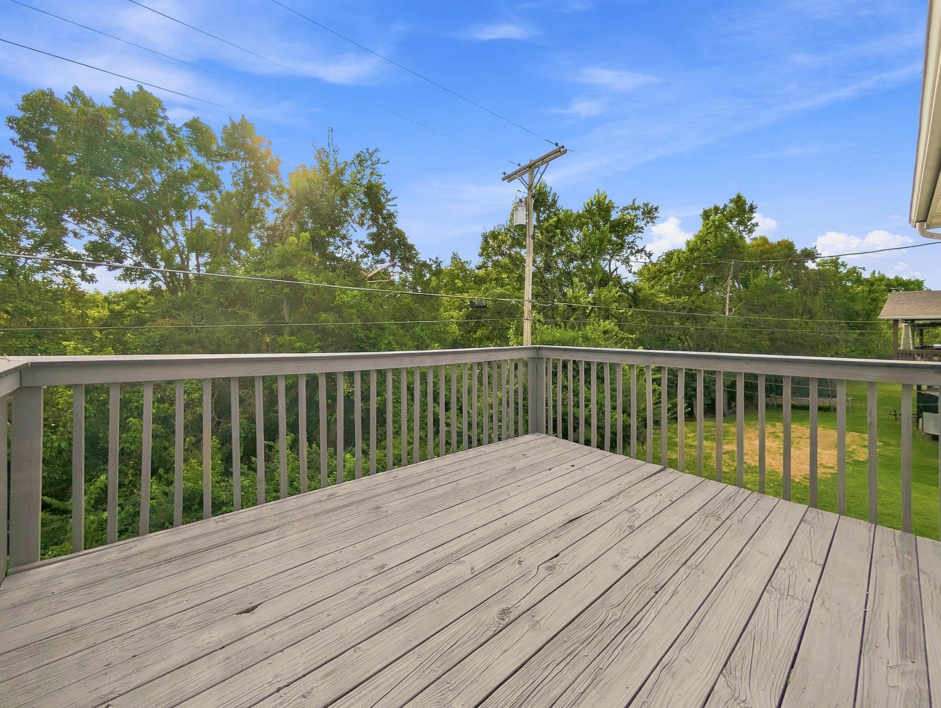 516 Collins Property Photo 46