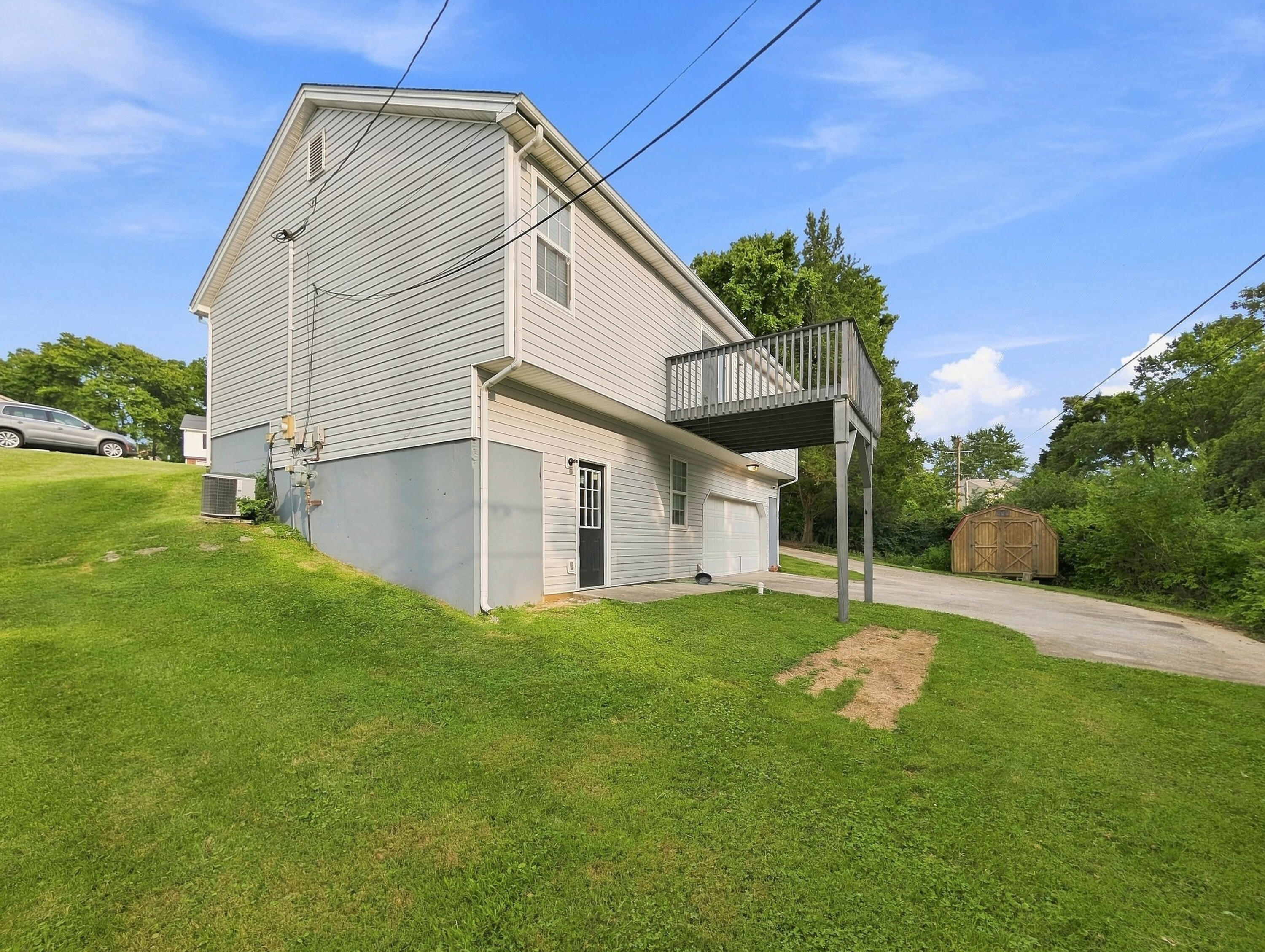 516 Collins Property Photo 48