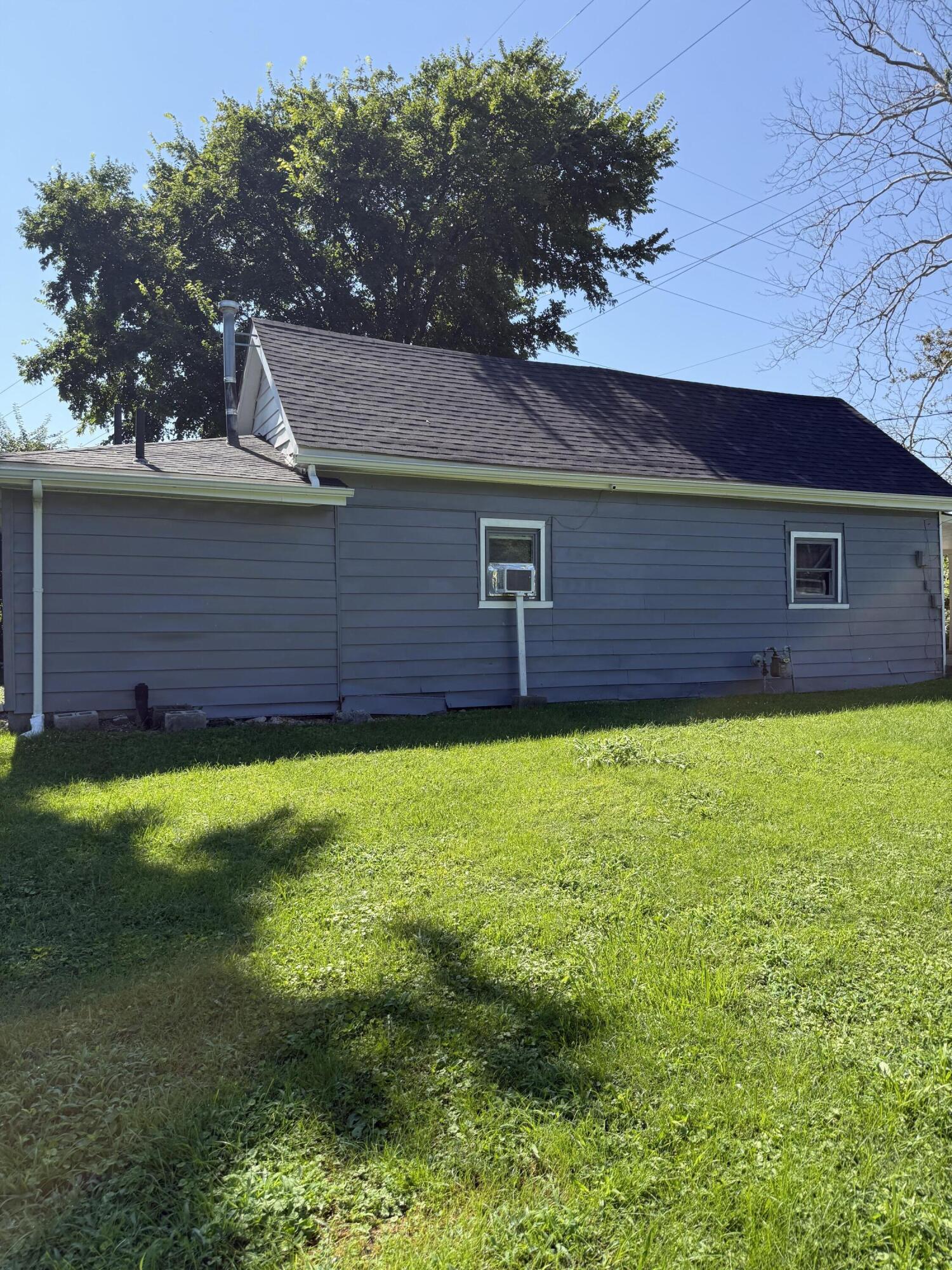 427 Elm Street Property Photo 3