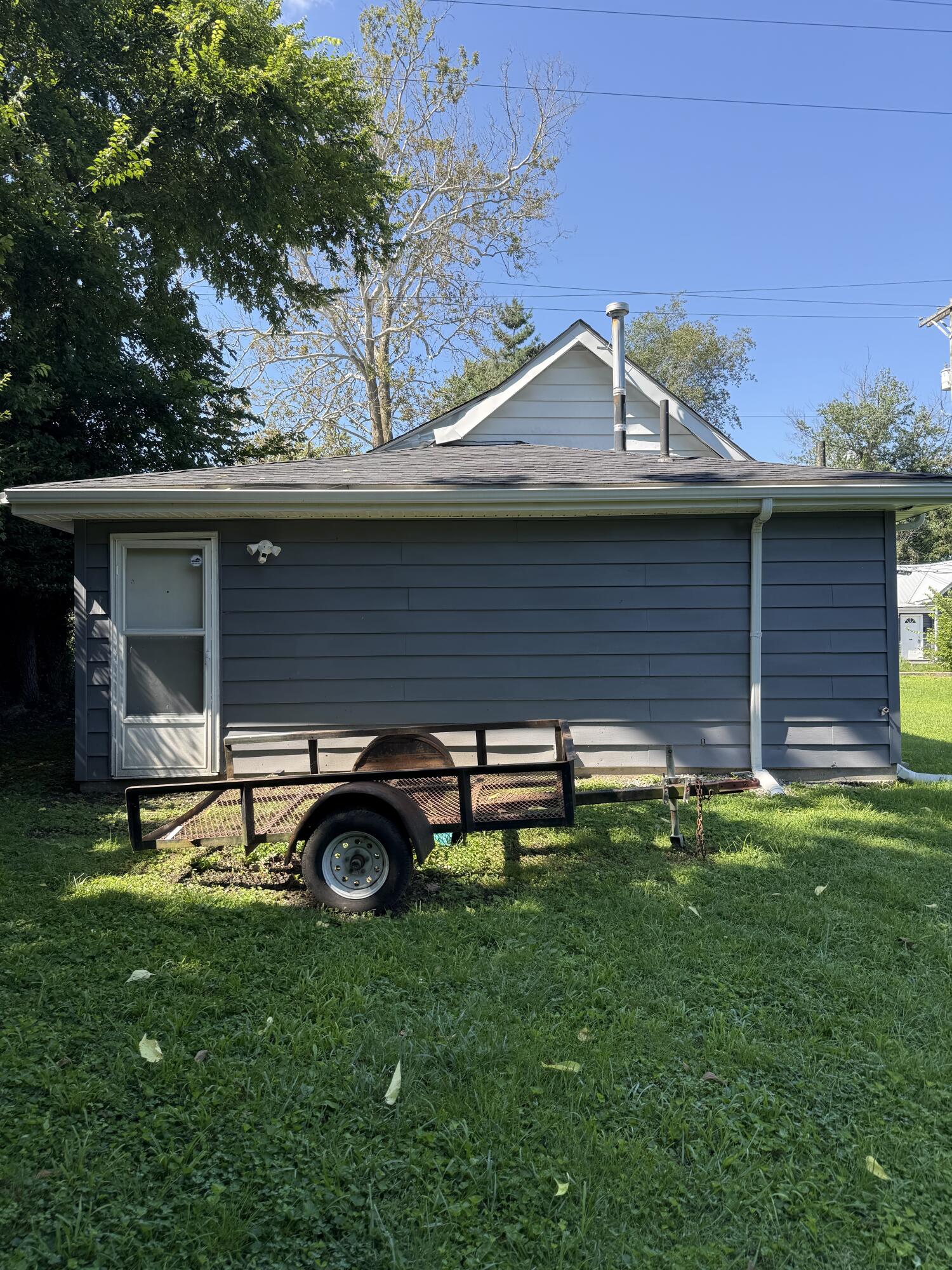 427 Elm Street Property Photo 4