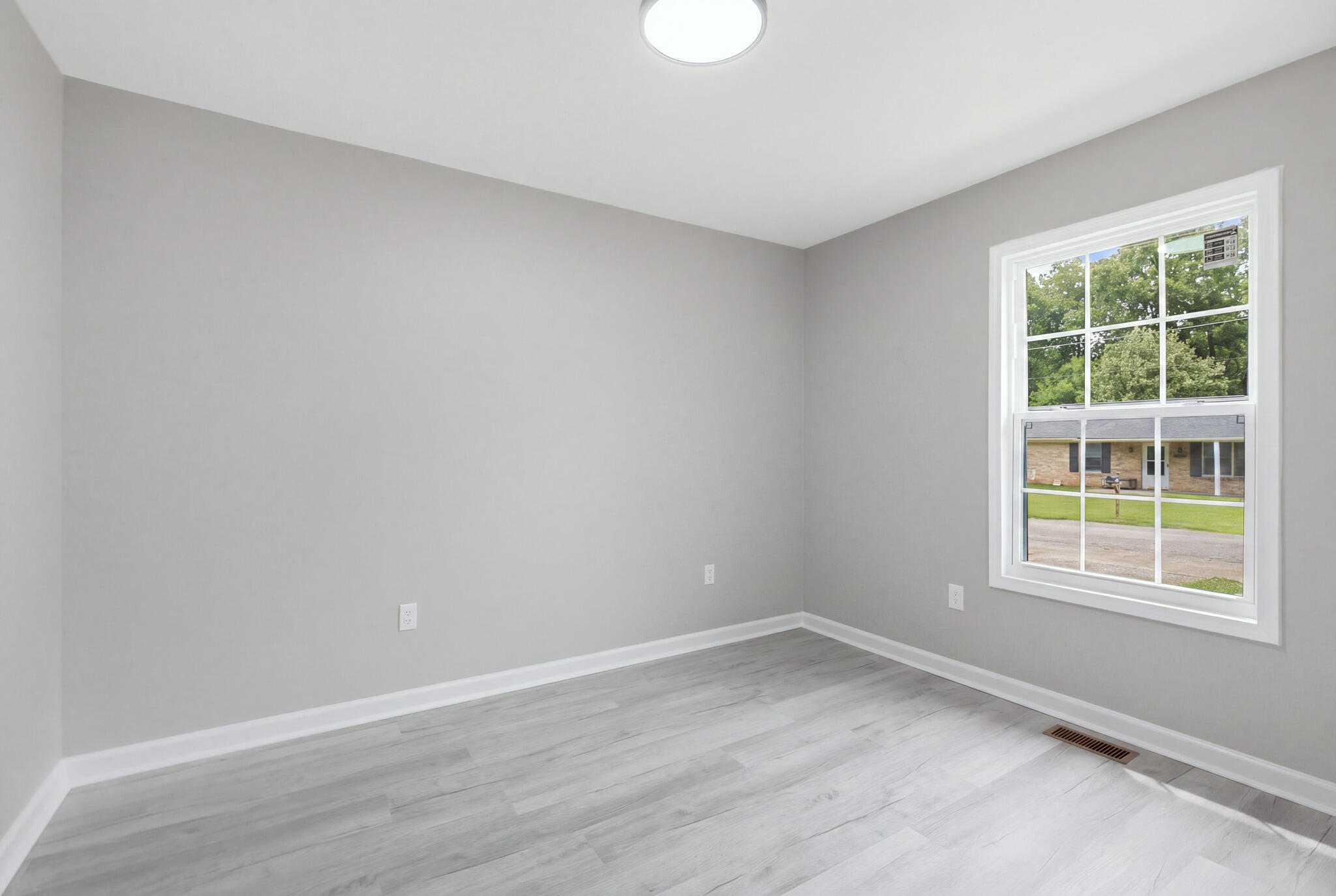 204 Green Street Property Photo 29