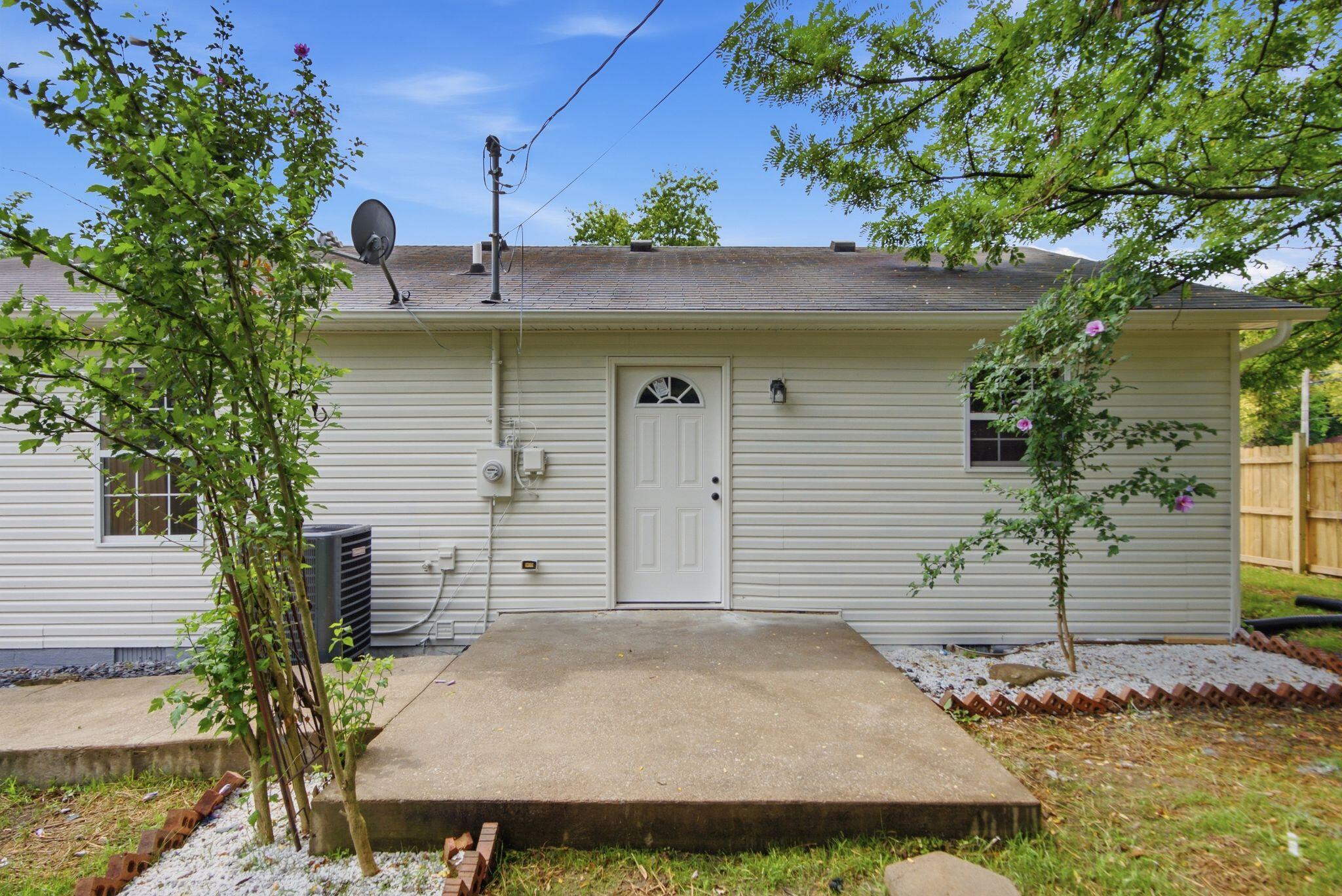 204 Green Street Property Photo 30