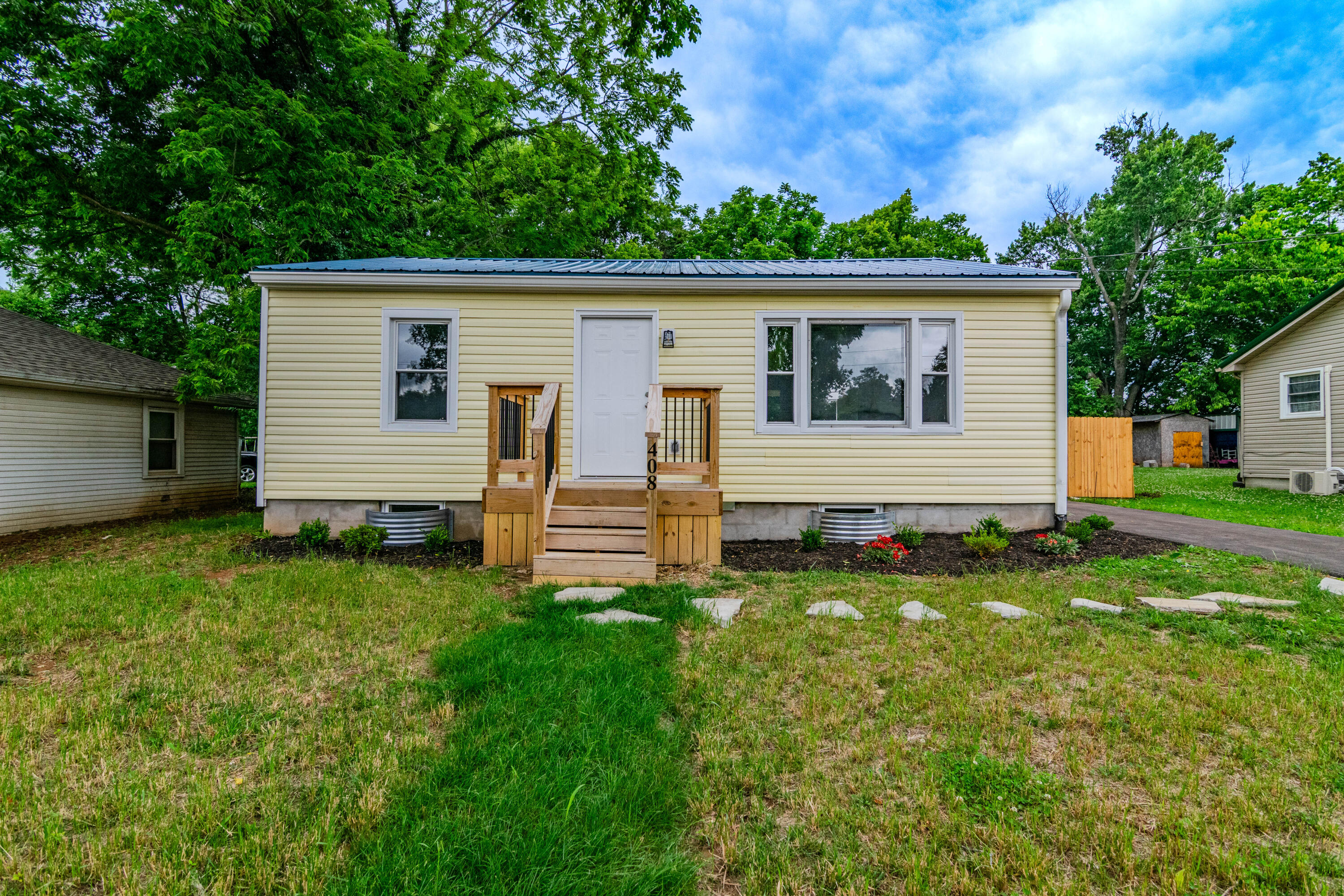 408 Elm Street Heights Property Photo 60