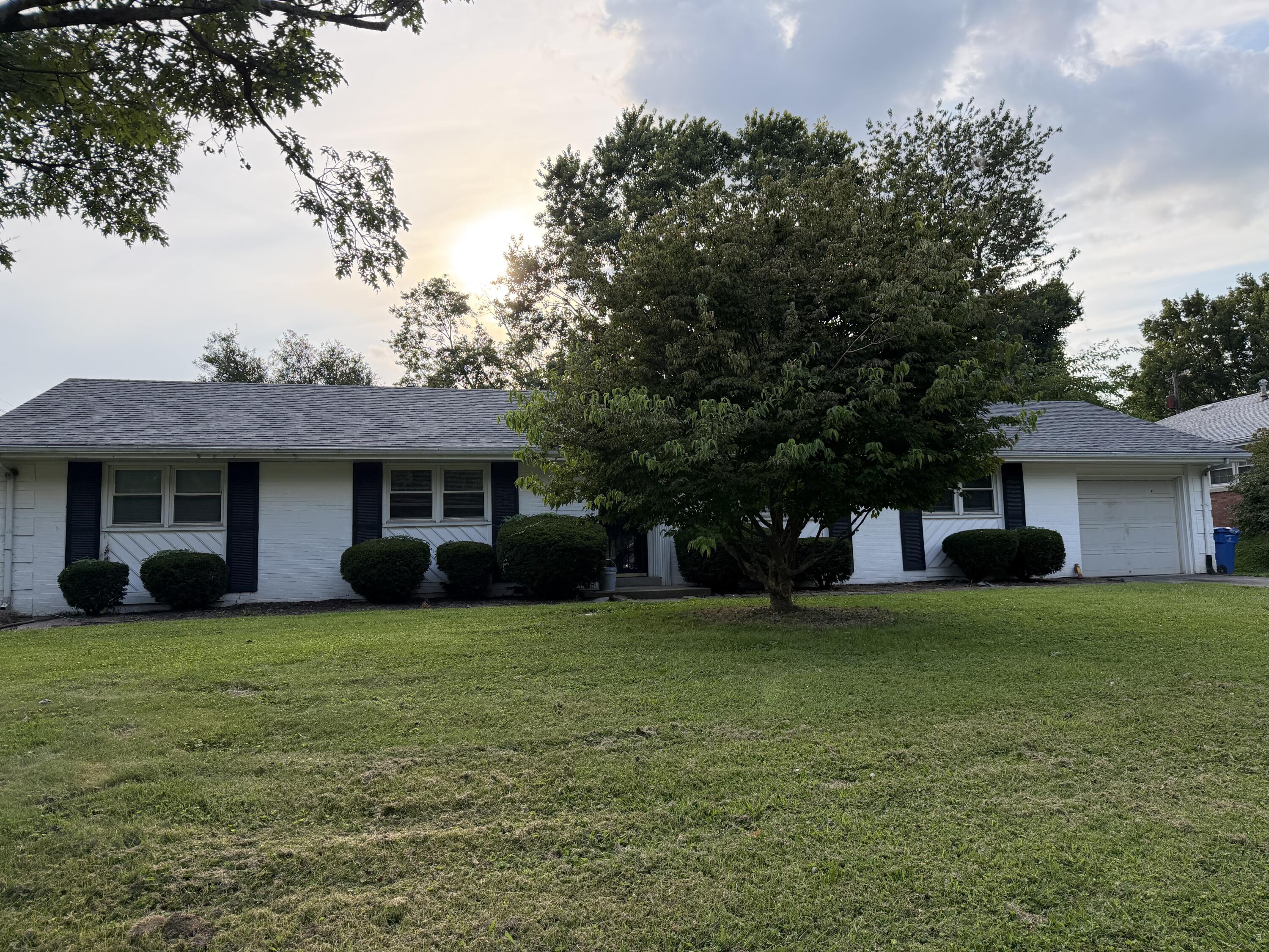 1618 Auburn Drive Property Photo 3