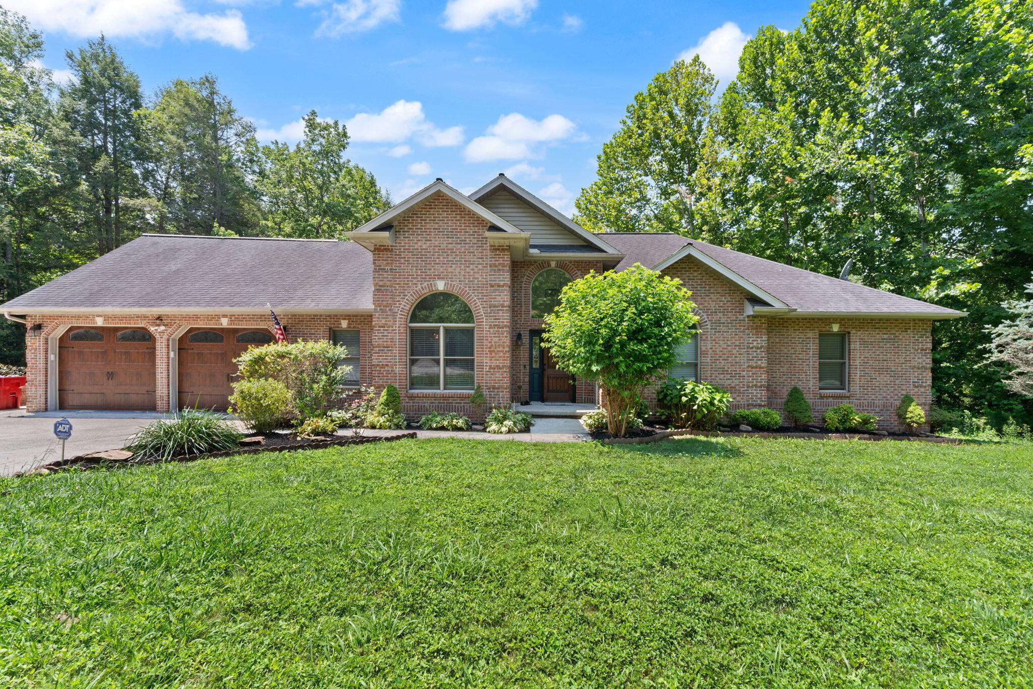 485 River Bend Drive Property Photo 2