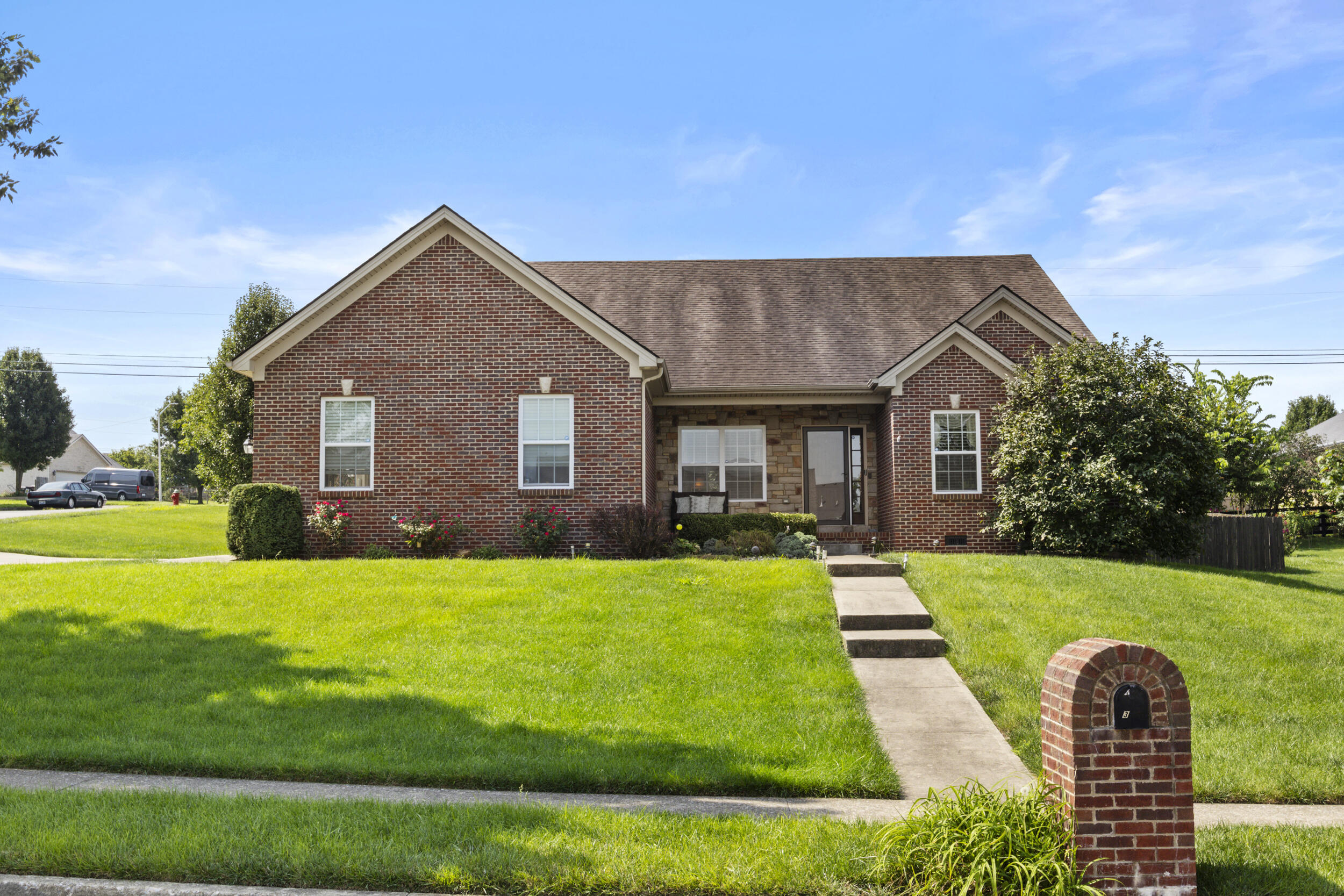 301 Squires Way Property Photo 1