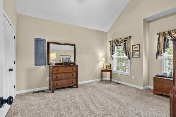 301 Squires Way Property Photo 18