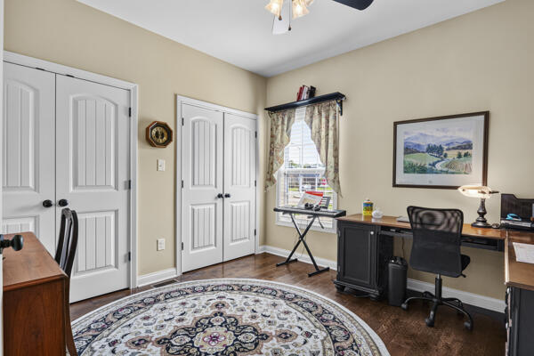 301 Squires Way Property Photo 21
