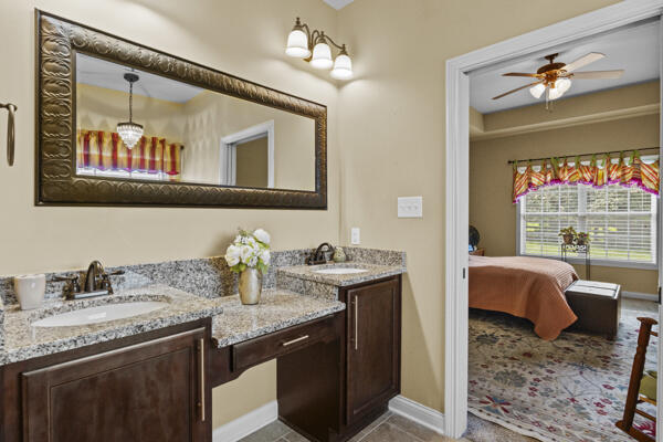301 Squires Way Property Photo 22