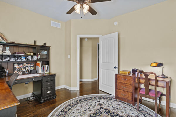 301 Squires Way Property Photo 27