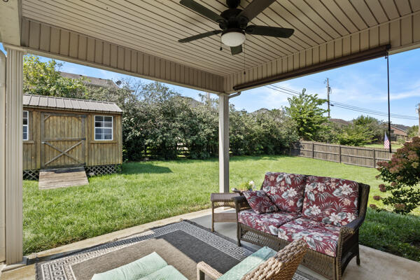 301 Squires Way Property Photo 32