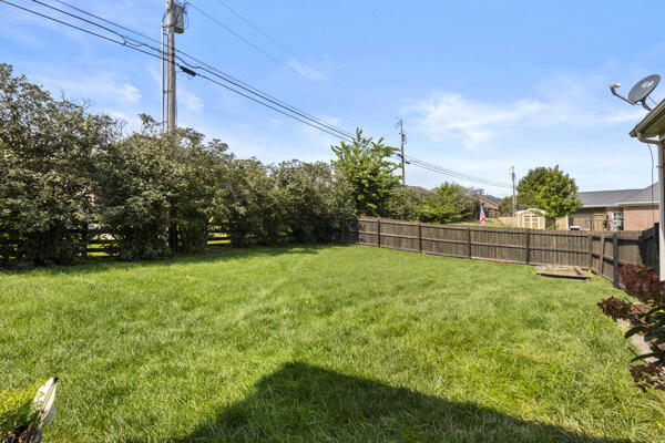 301 Squires Way Property Photo 36