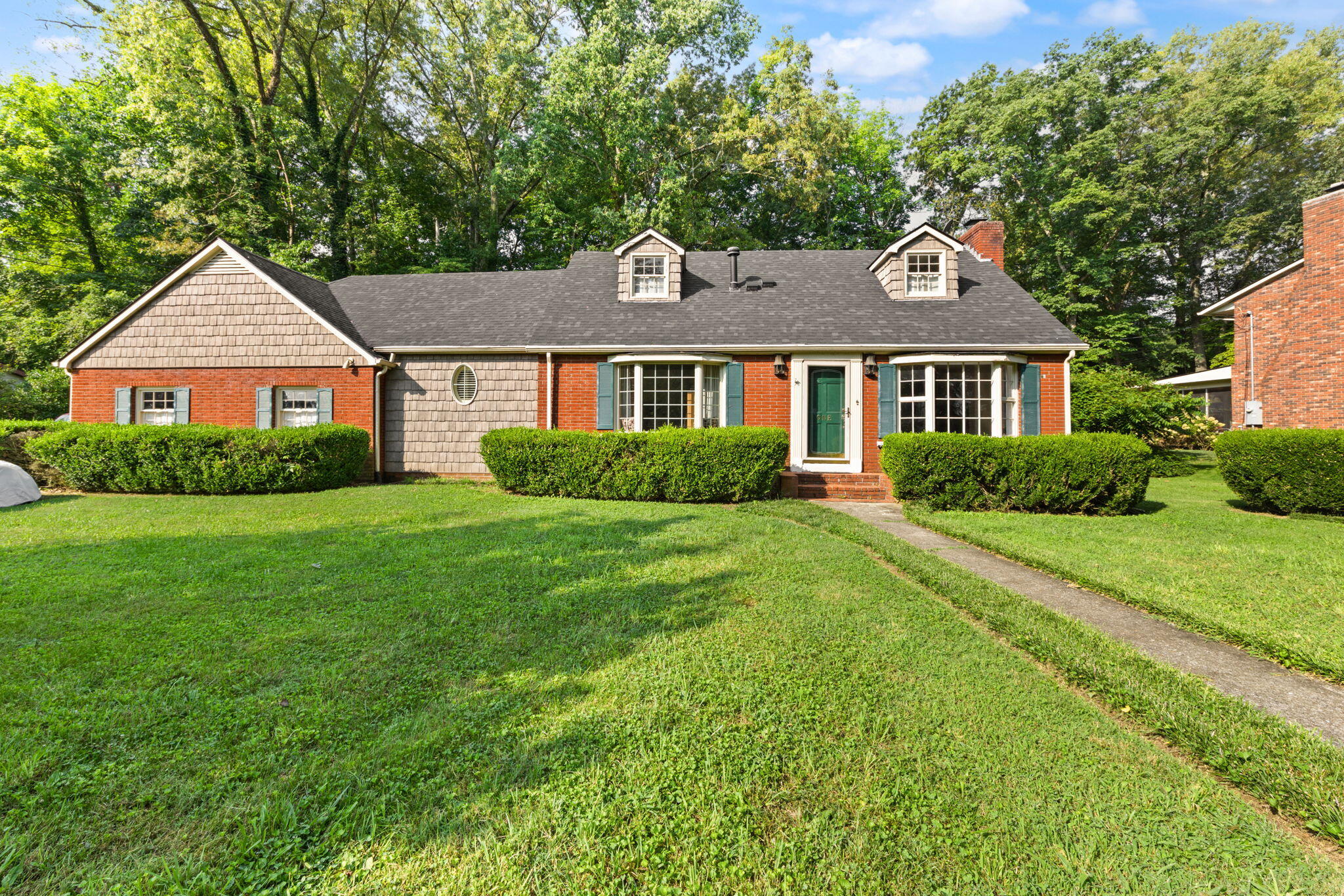 1 Edgewood Drive Property Photo 2