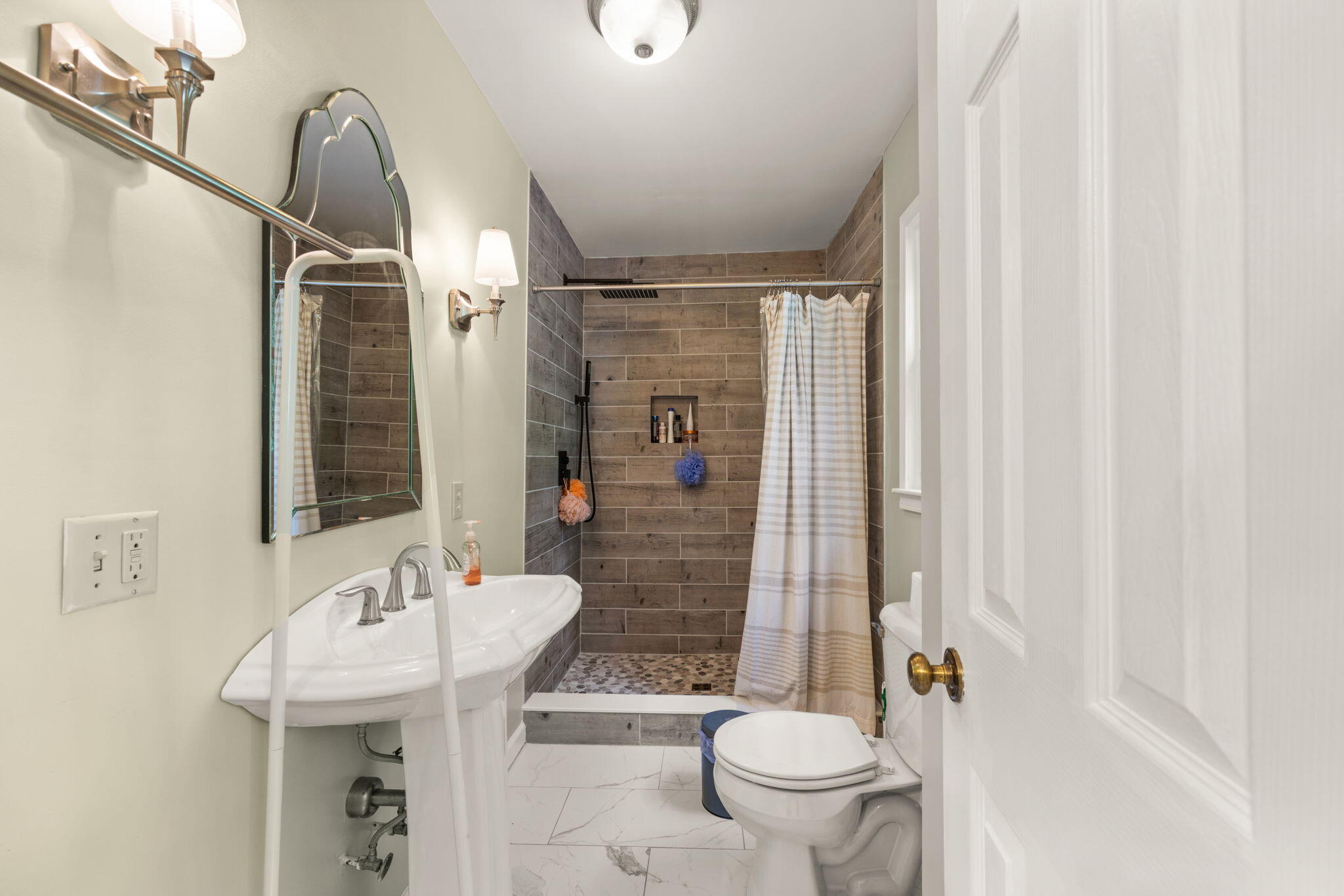 1 Edgewood Drive Property Photo 49