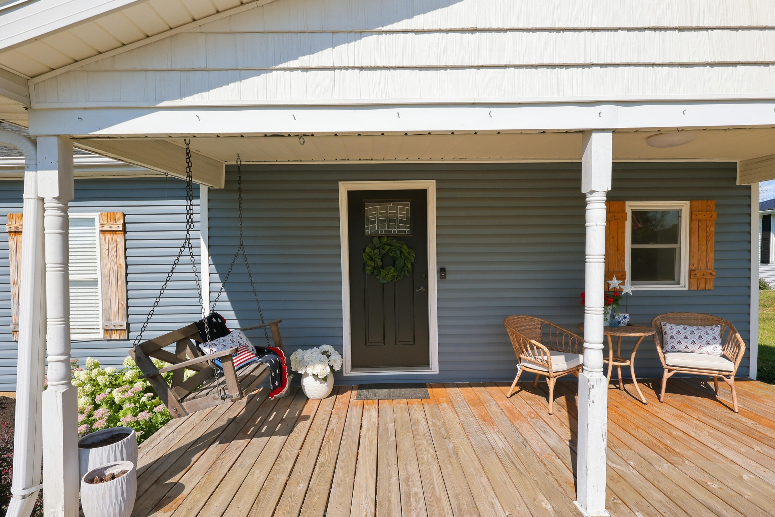 349 Slate Avenue Property Photo 4