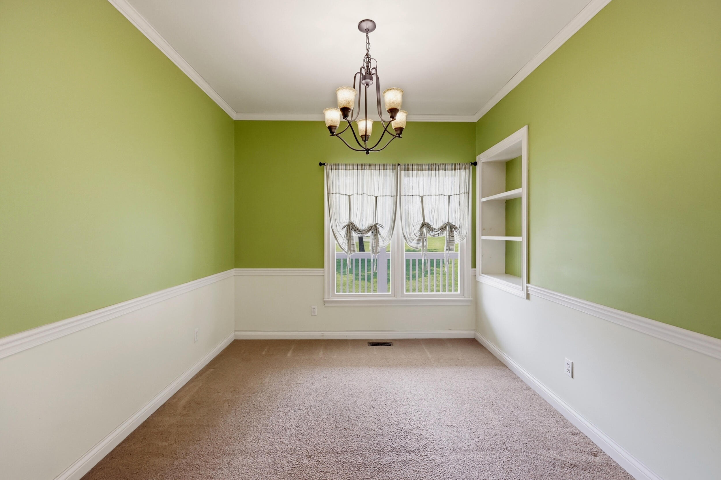 1035 Highview Drive Property Photo 11