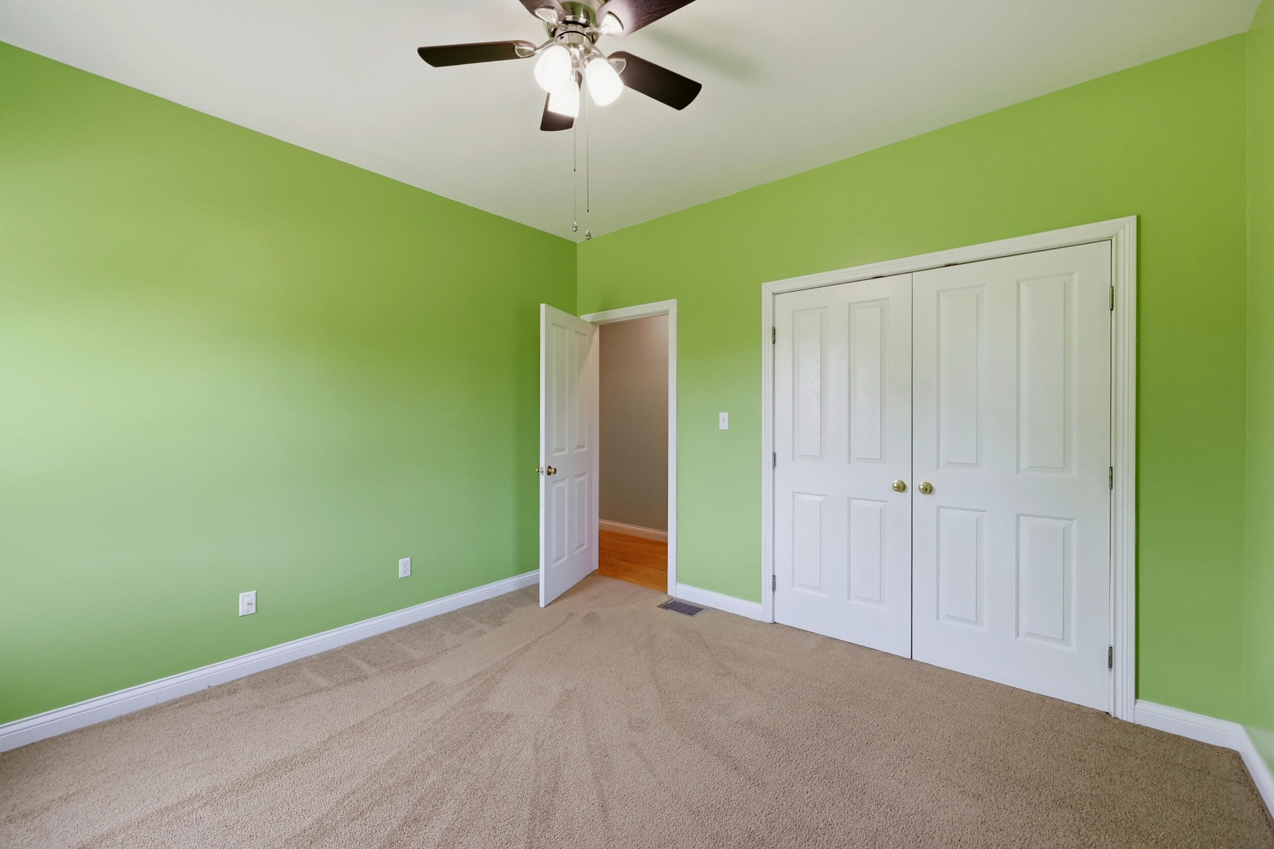 1035 Highview Drive Property Photo 13
