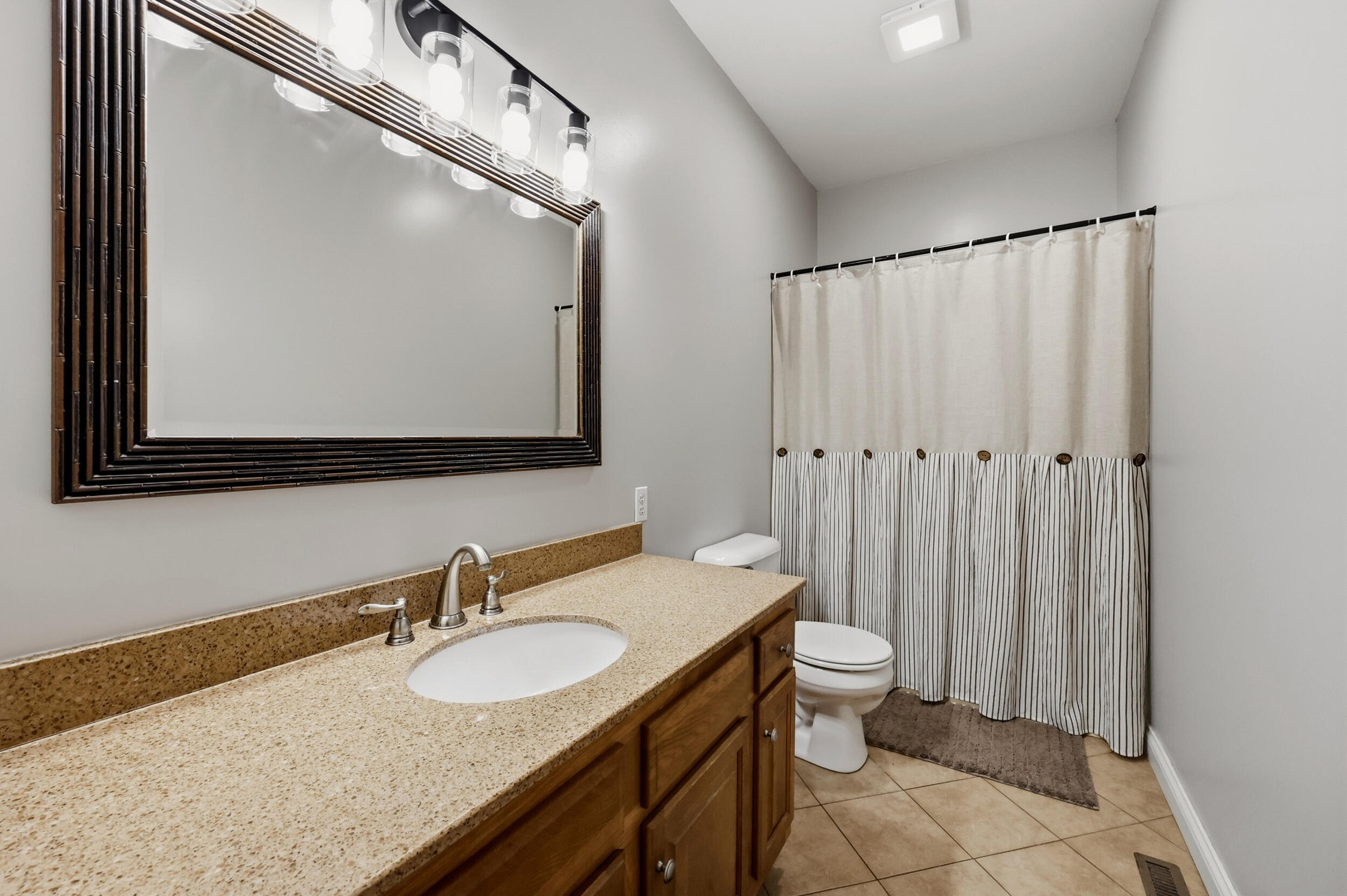 1035 Highview Drive Property Photo 16