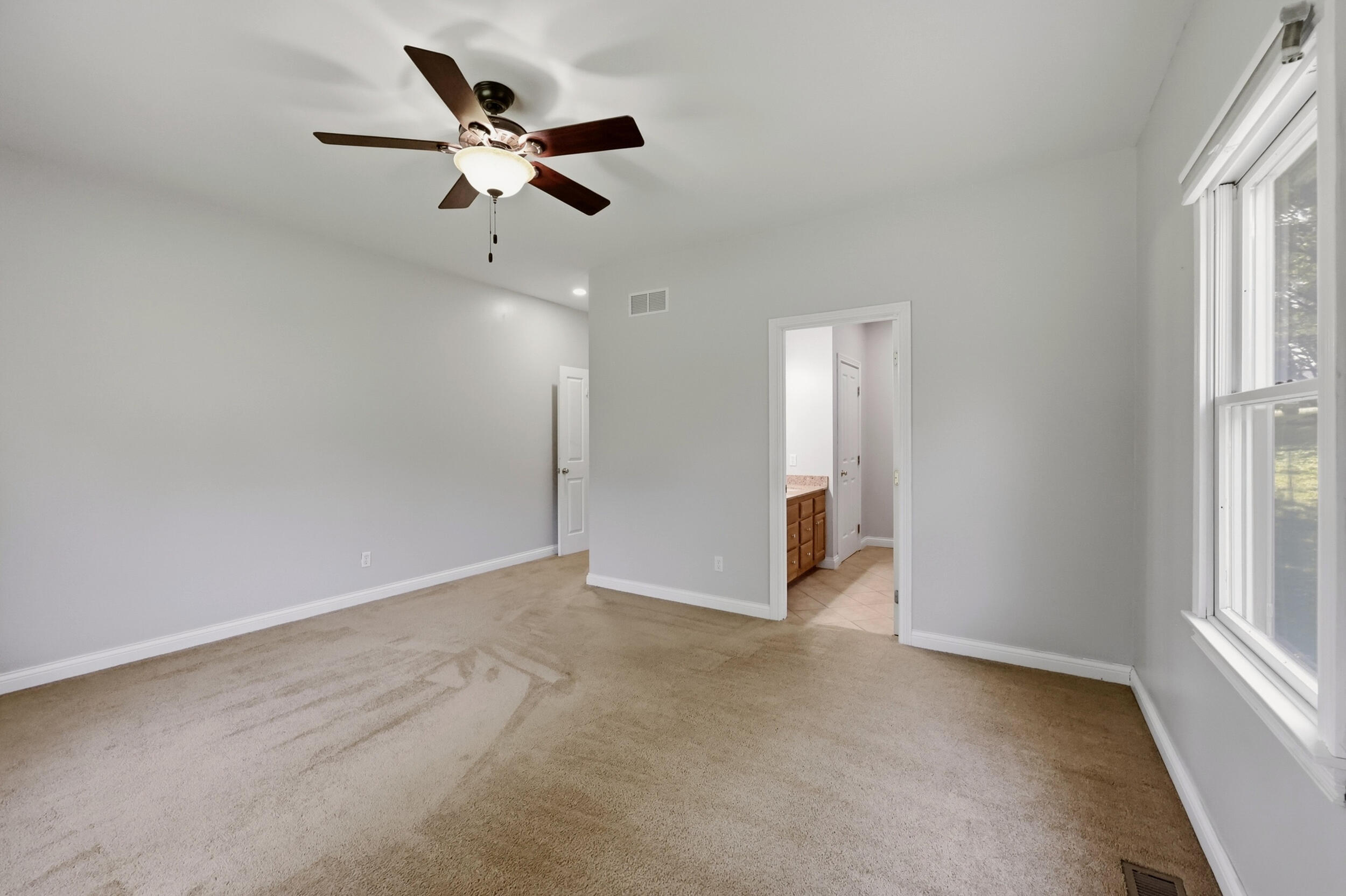 1035 Highview Drive Property Photo 18