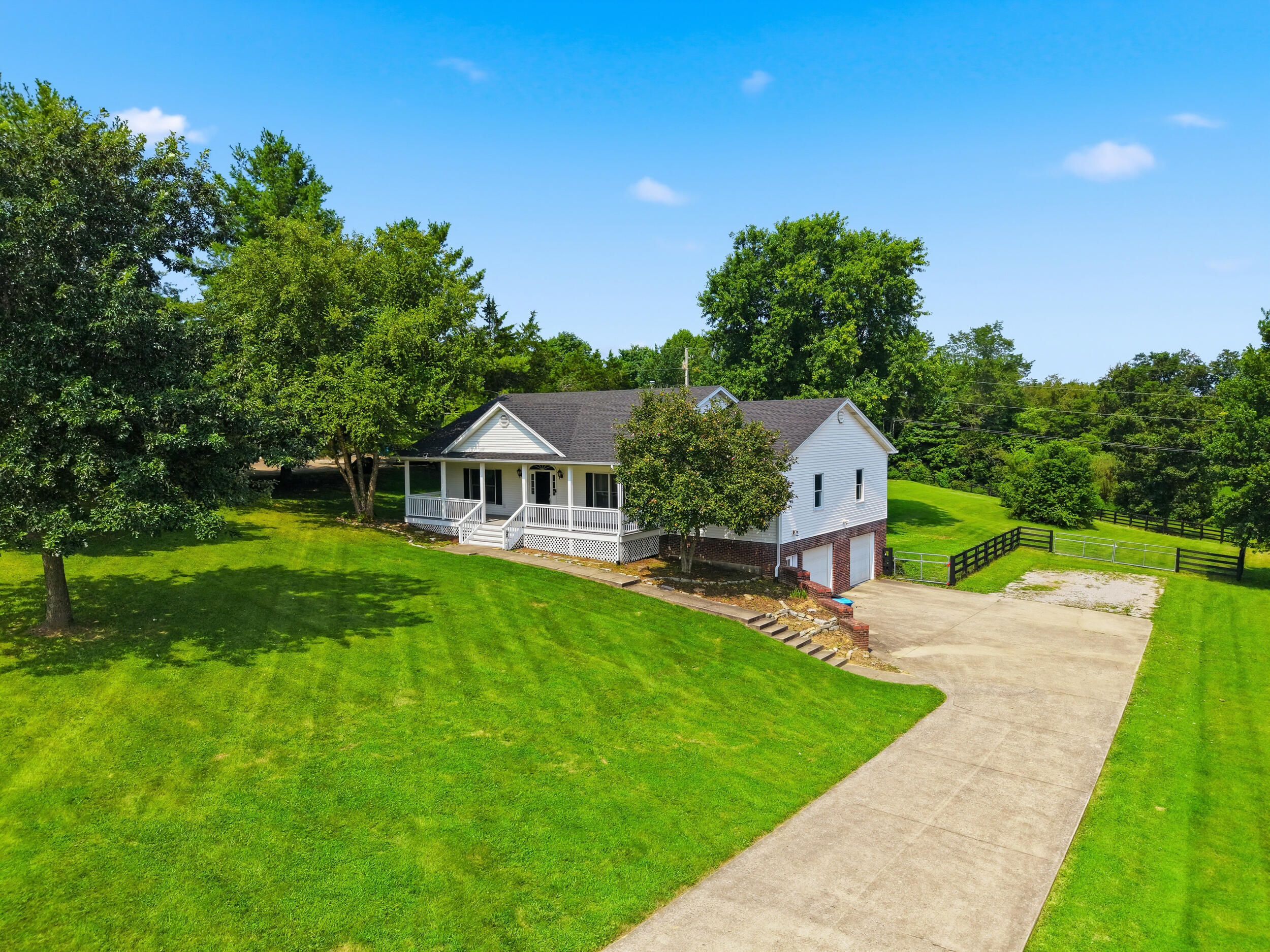 1035 Highview Drive Property Photo 24