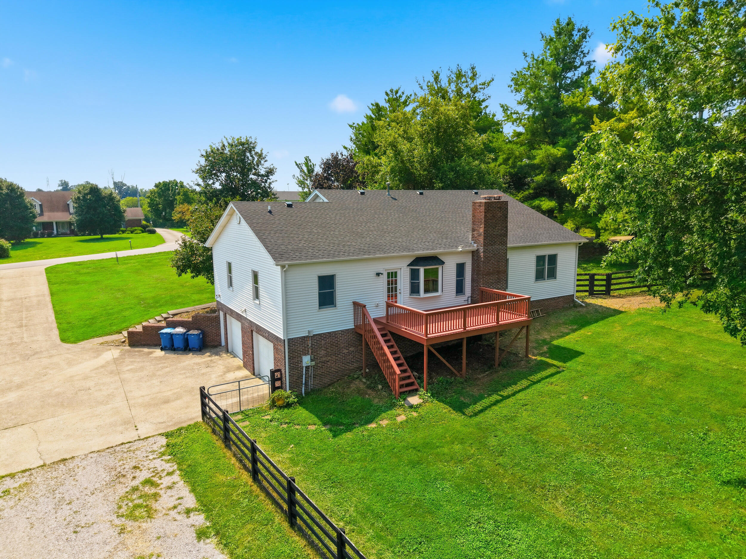 1035 Highview Drive Property Photo 25
